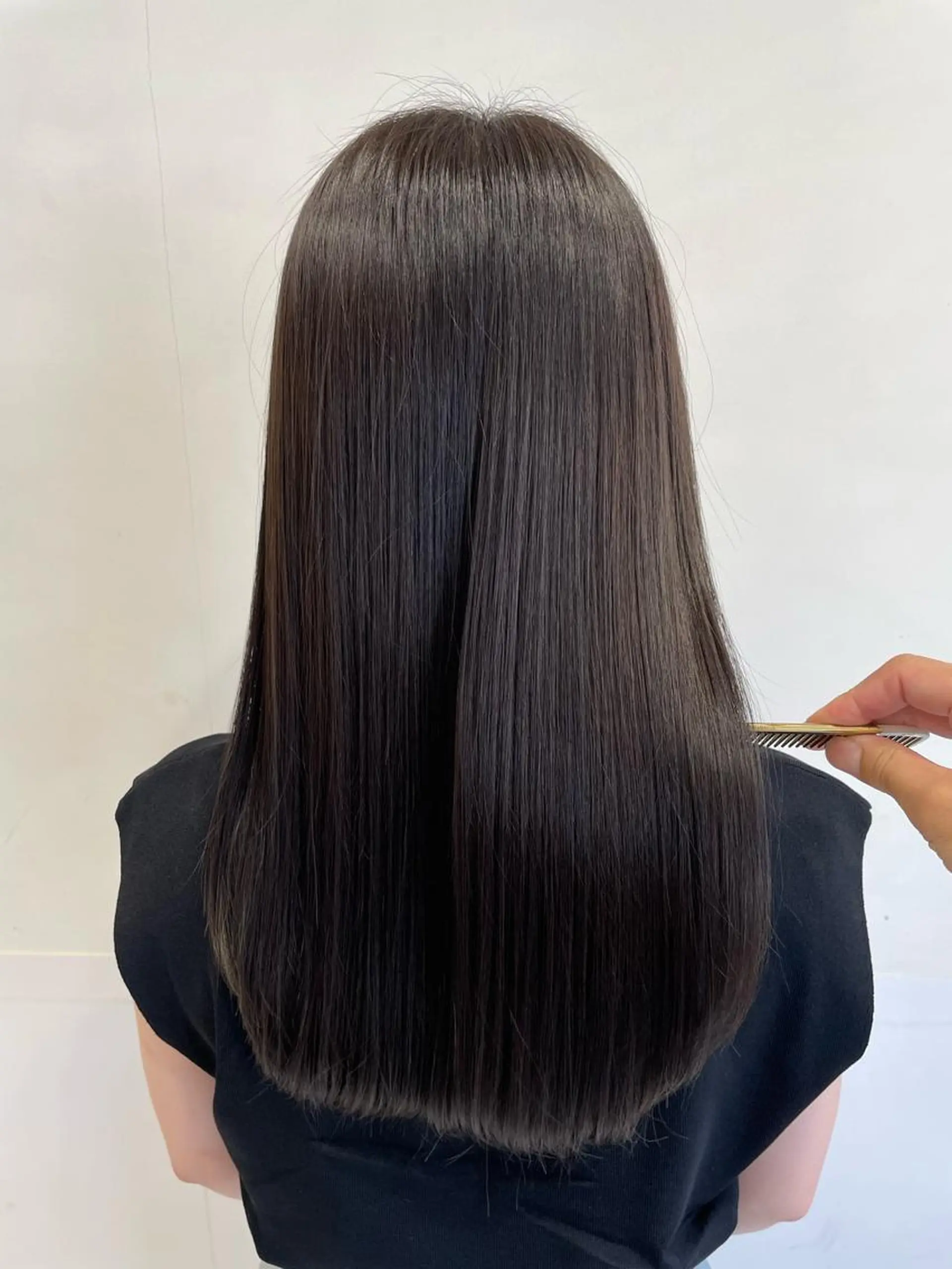 ミディアム カラー ベージュカラー ブリーチ ブルーカラー ブラウンカラー ブルージュ ヘアカラー トリートメント ヘアセット 髪質改善カラー🦋 田村のヘアスタイル