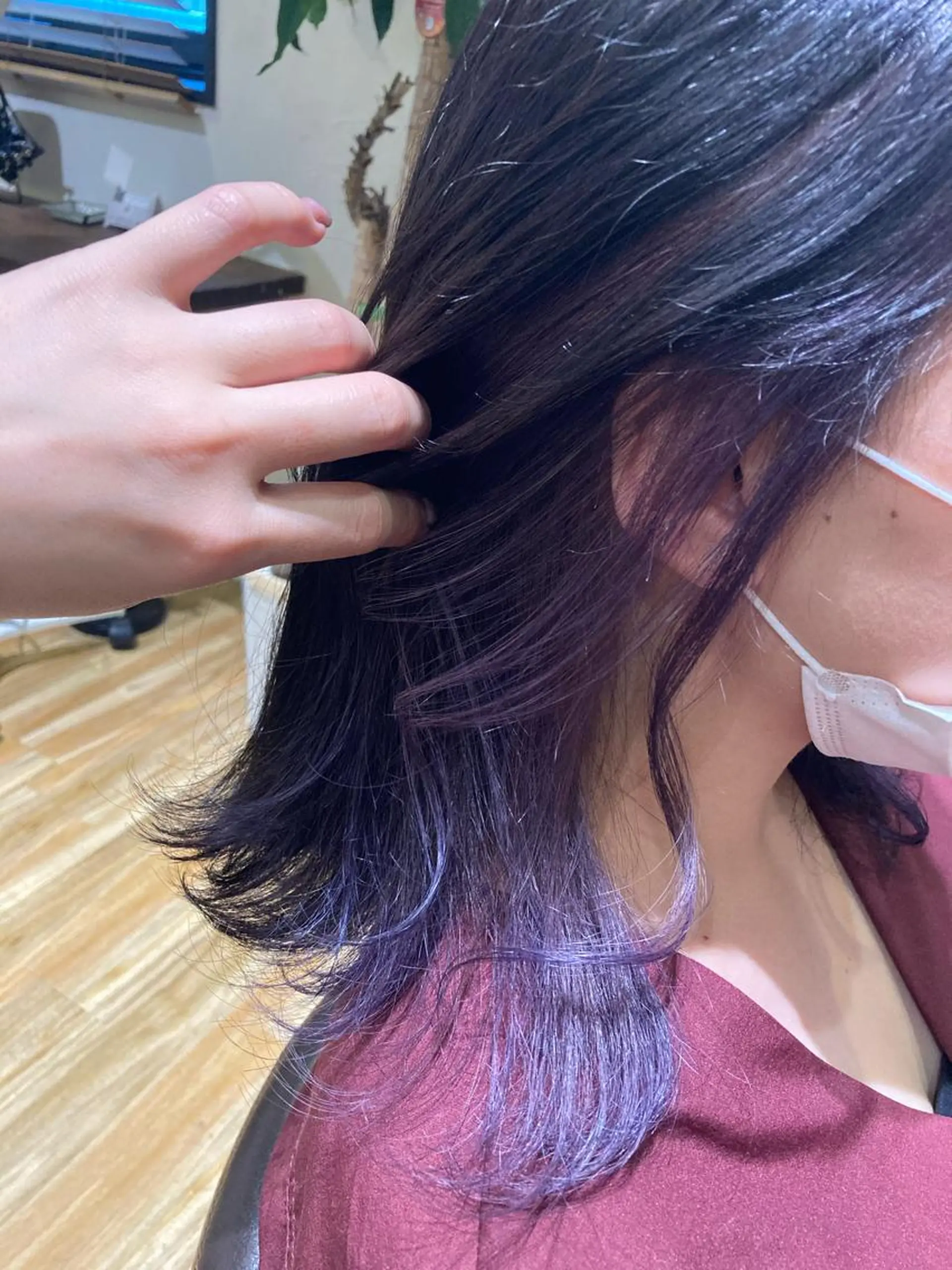 ミディアム カラー ブリーチ ラベンダーカラー ヘアカラー トリートメント 梅山 美侑のヘアスタイル