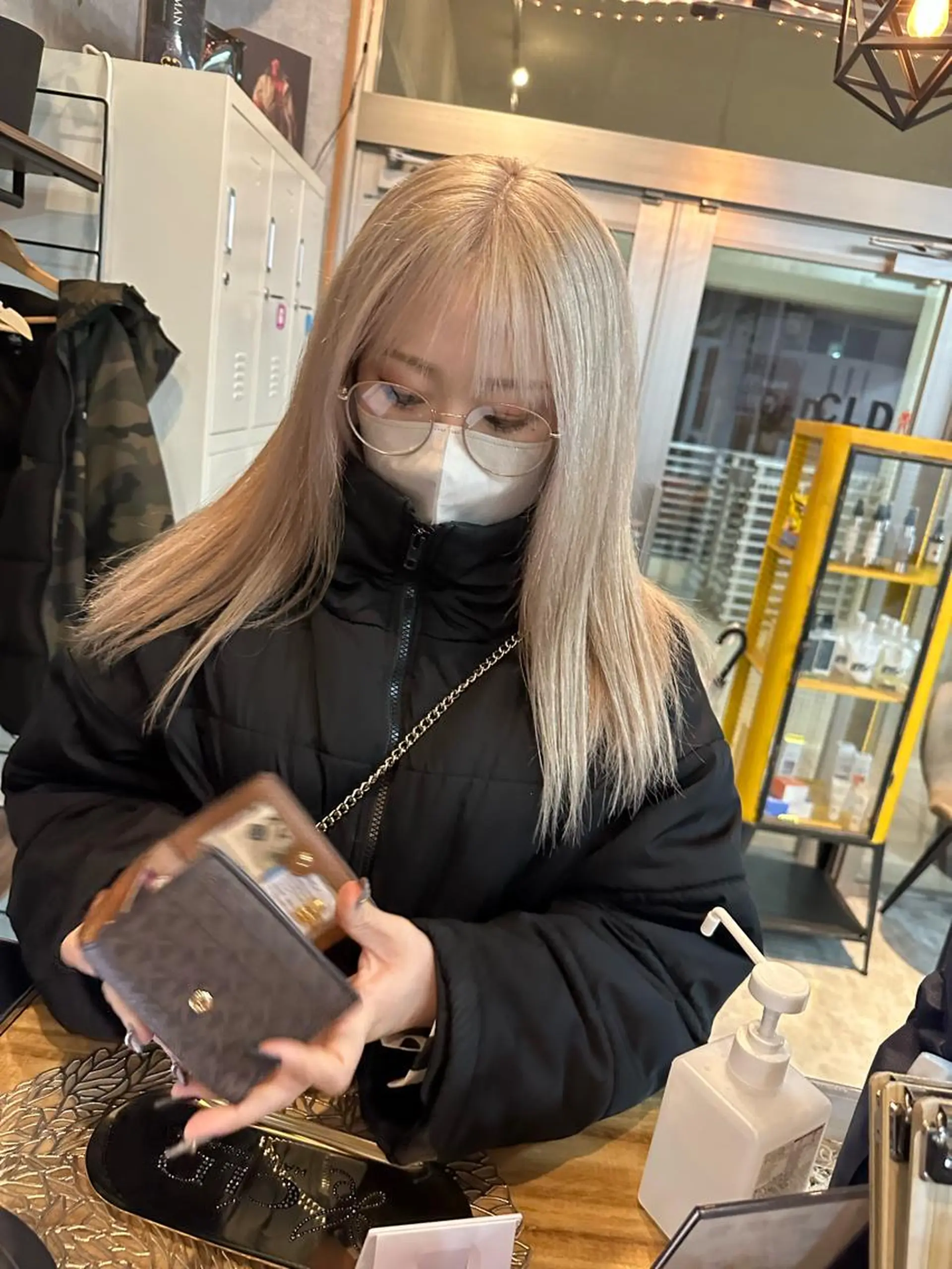 ロング andKおもろまち店 艶ダブルカラー✨のヘアスタイル