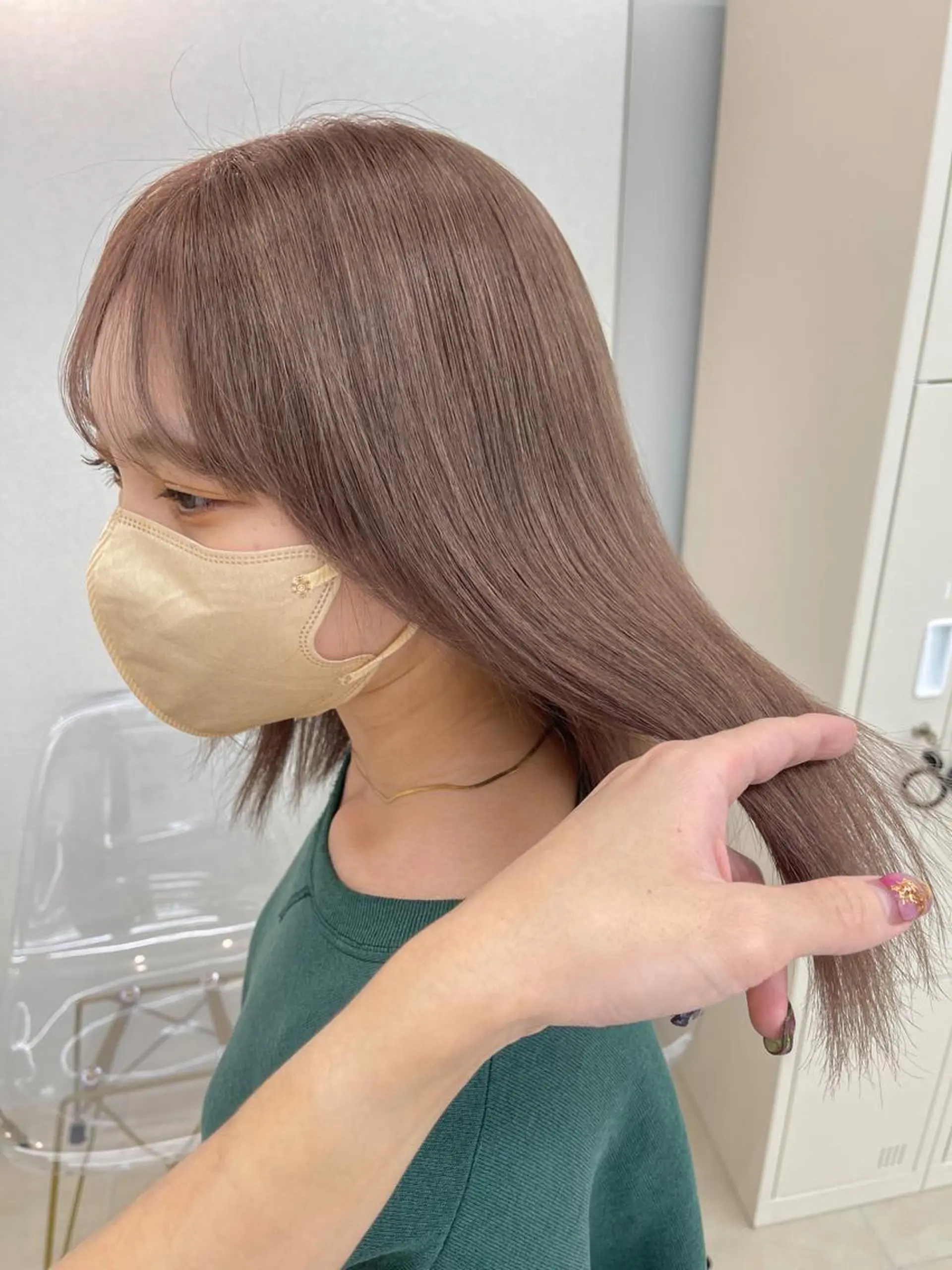 セミロング カラー メンズ ベージュカラー ミルクティーベージュ ヘアカラー トリートメント 今だけ無料カット募集 💫KEISHIのヘアスタイル
