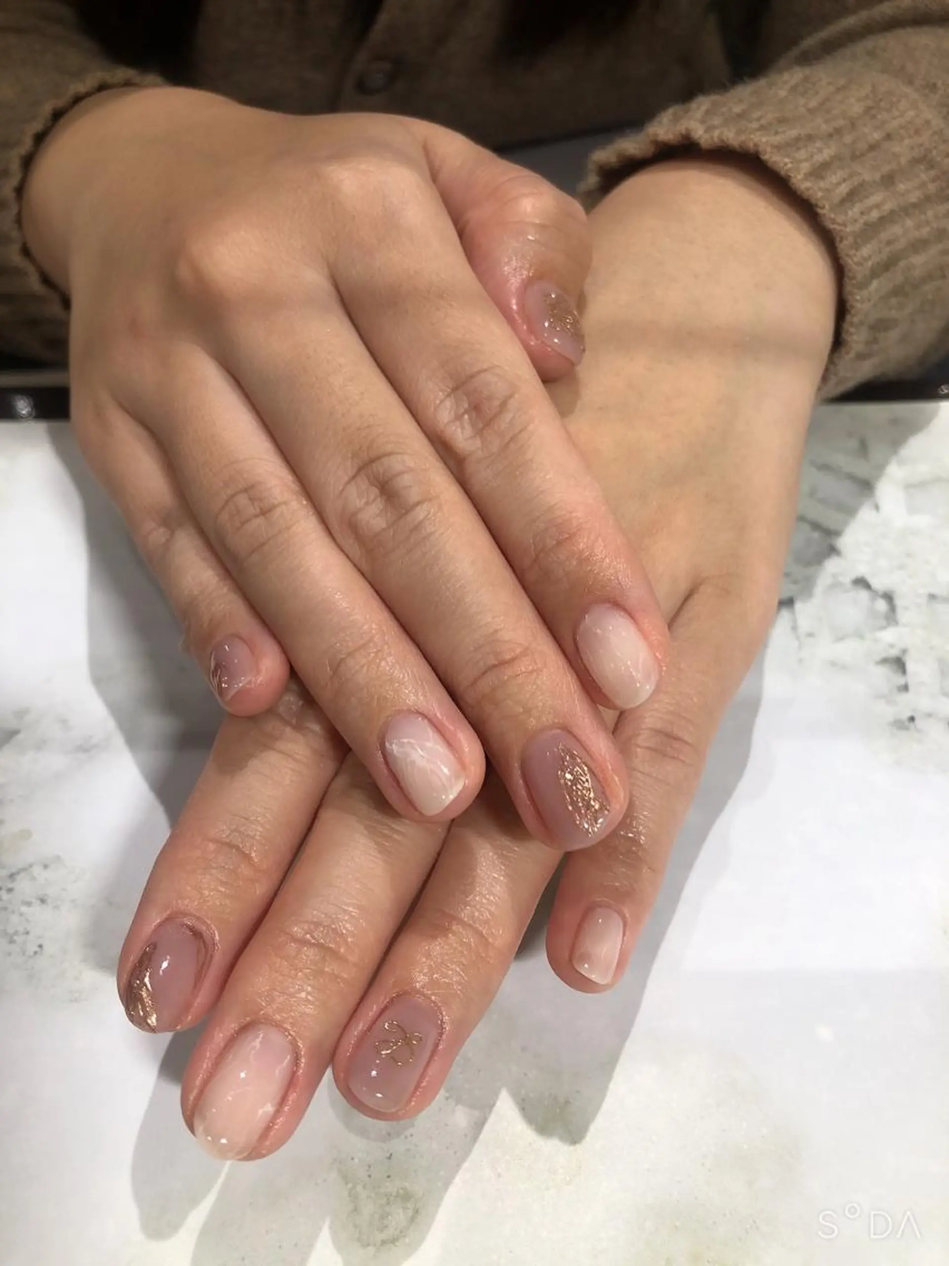 ネイル 持ち込み ニュアンスネイル ハンドネイル 吉野✨ ネイルデザイナー✨のネイルデザイン