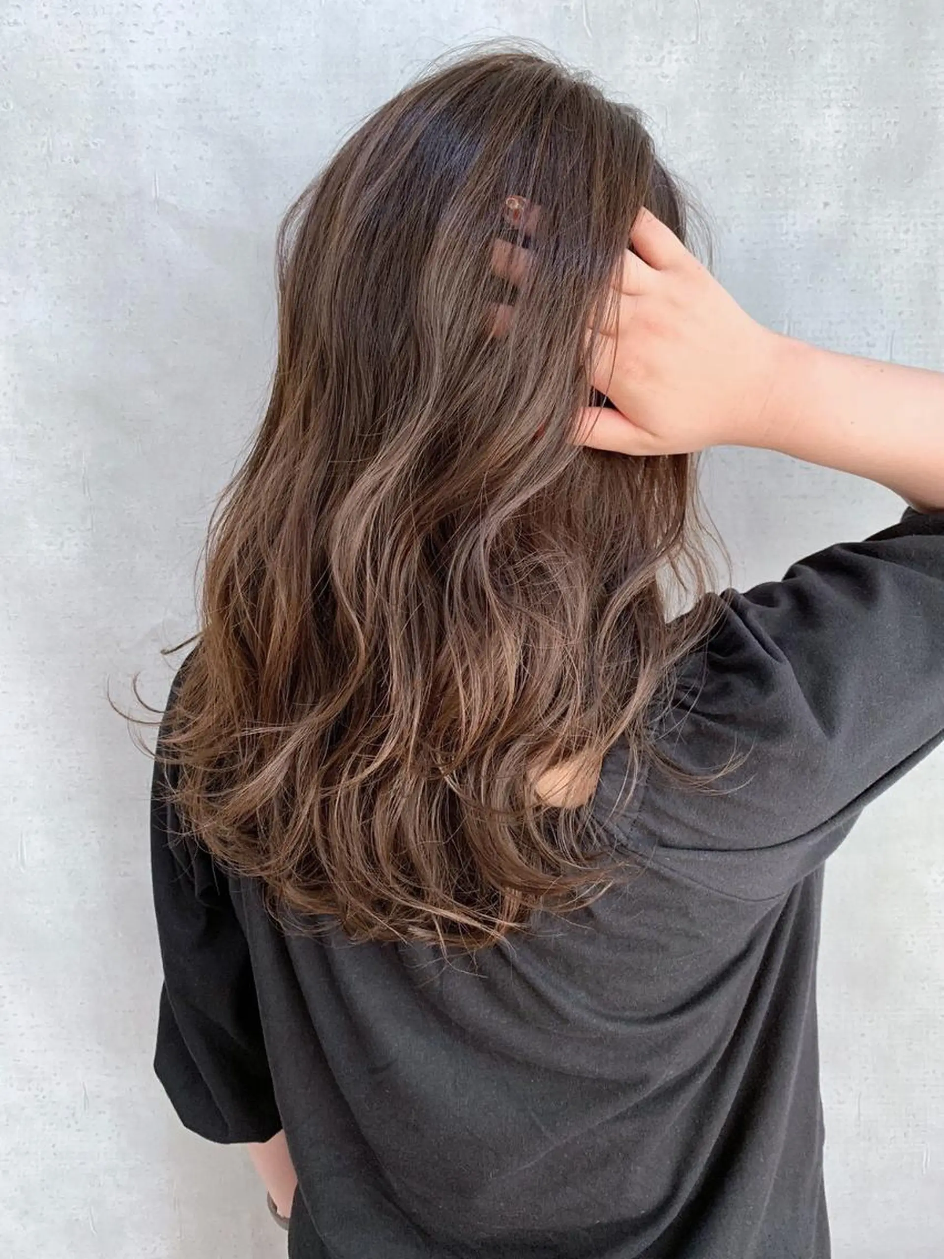 ミディアム カラー MOU namba ムウナンバのヘアスタイル