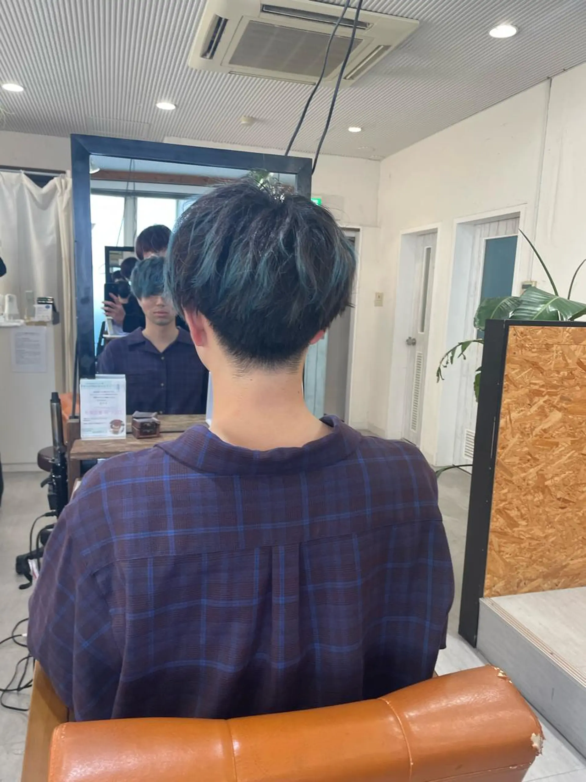 ショート カラー メンズ メンズブリーチ マッシュ ブリーチ ブルーカラー かんばら りょーいのヘアスタイル