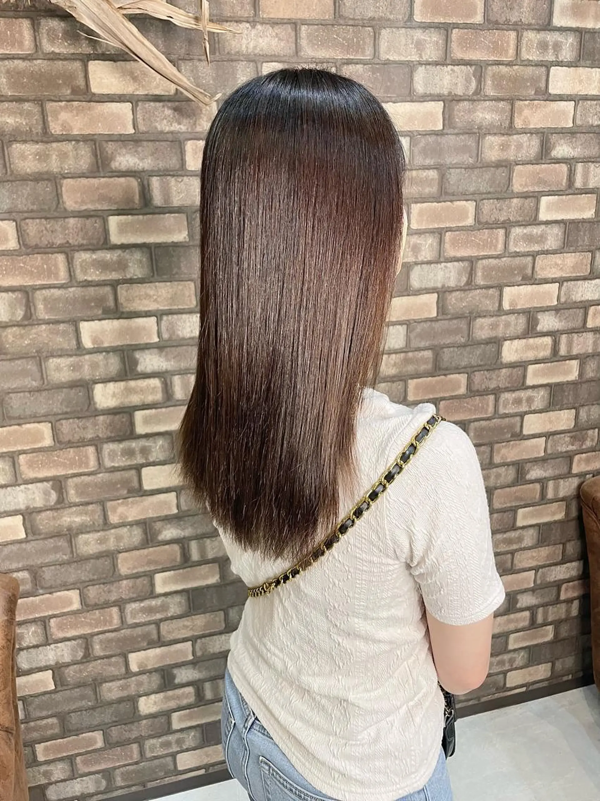 セミロング 縮毛矯正 🔷ブリーチバレイヤ ージュ🔷飯野達也のヘアスタイル