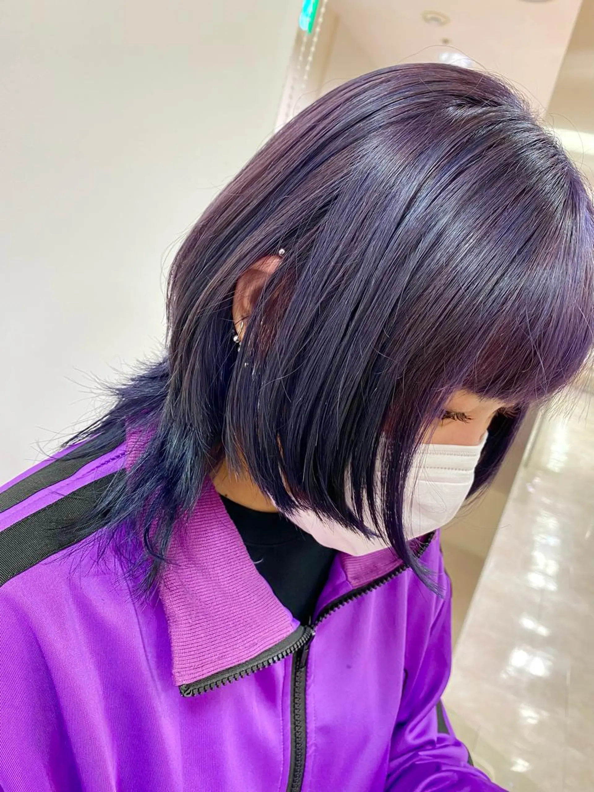 ミディアム カラー ブルーカラー ブルーバイオレット ダブルカラー バイオレットカラー ウルフカット カット 高橋恵🌈生え癖改善 ウルフ/レイヤーのヘアスタイル