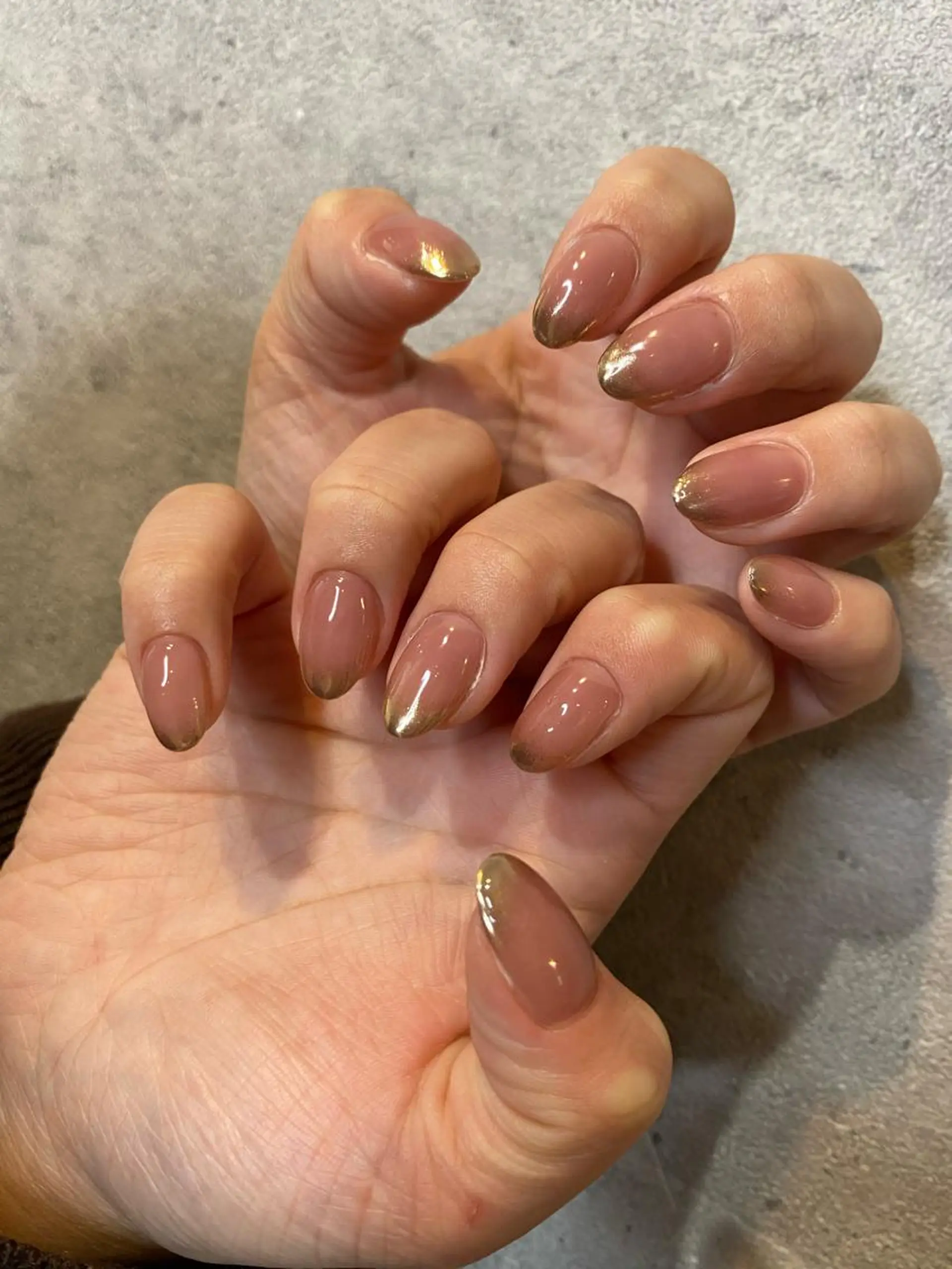 ネイル グラデーション ミラーネイル ワンカラーネイル _white 上本町店のネイルデザイン