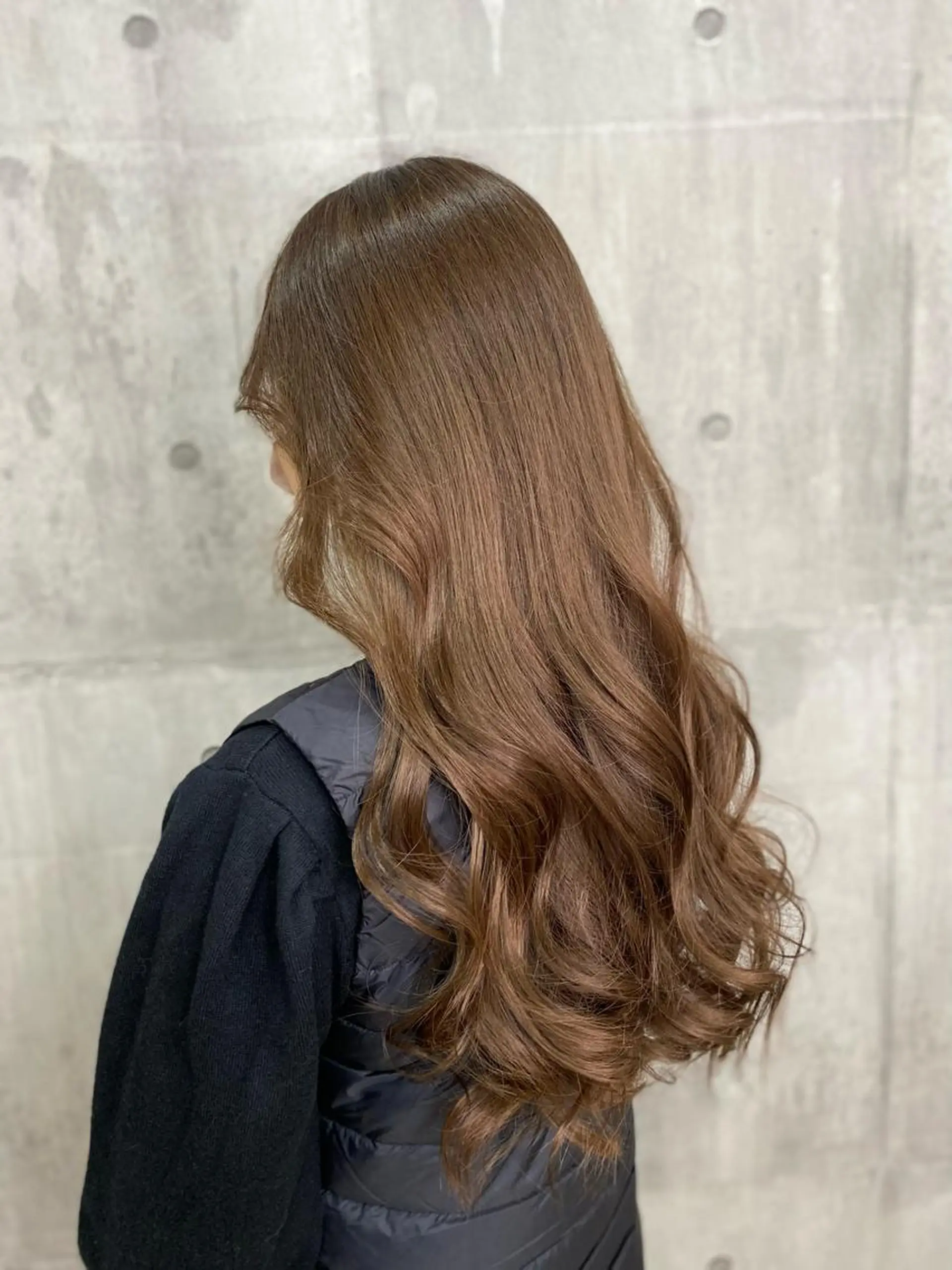 セミロング カラー ベージュカラー ブリーチ ケアブリーチ 【透明感、艶髪】西村 有司のヘアスタイル