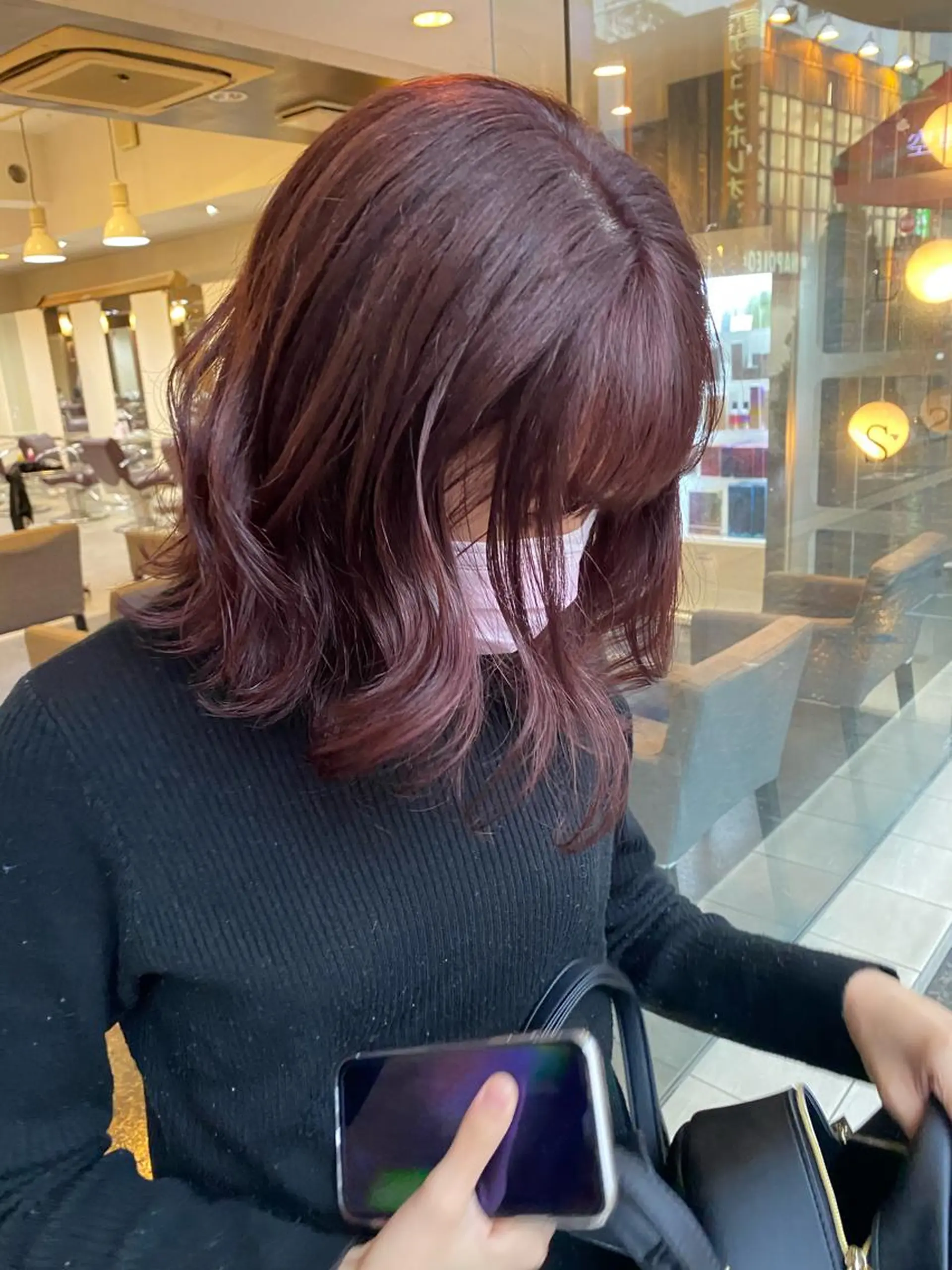 ミディアム カラー パーマ ヘアアレンジ メンズ キッズ ネイル viewstokyo所属・mana 暖色カラーカットのヘアスタイル