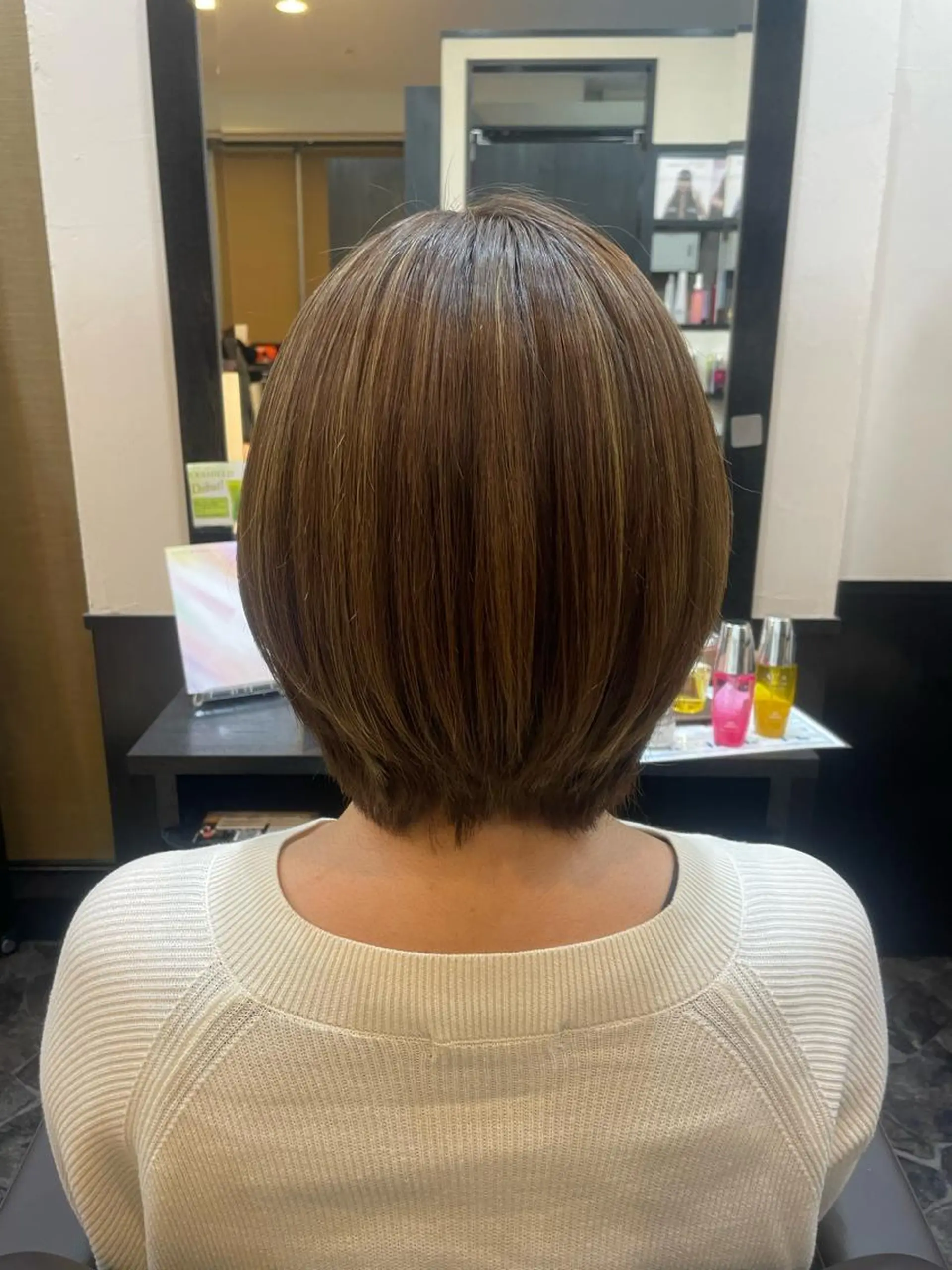 カラー 中尾 唯音名のヘアスタイル