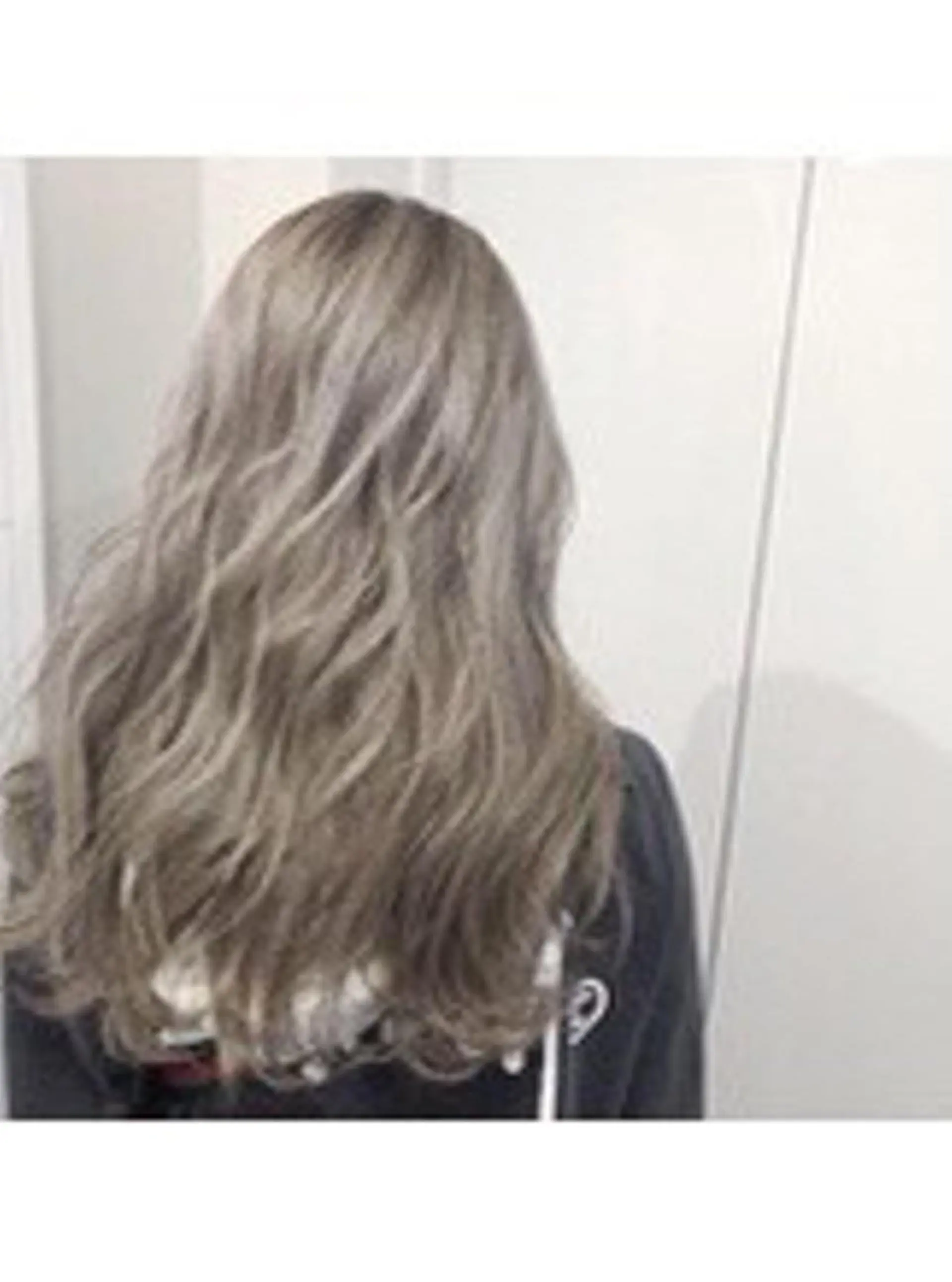 ロング カラー バレイヤージュ ブリーチ ブロンド ダブルカラー グラデーションカラー ヘアカラー memento 斎藤大覚のヘアスタイル