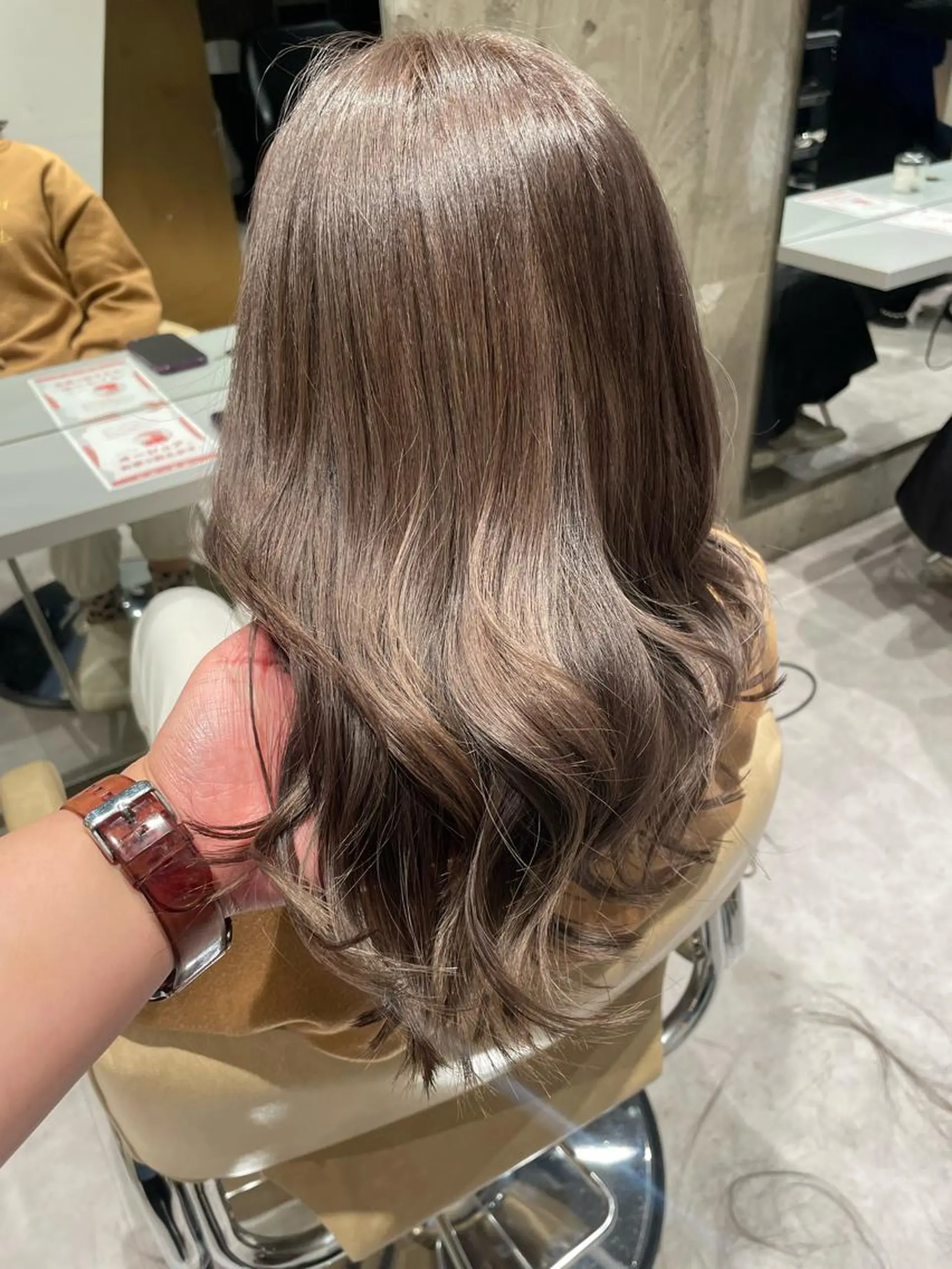 ミディアム カラー カット ヘアカラー トリートメント ☀️海外レイヤー 🇺🇸/ヒナコのヘアスタイル