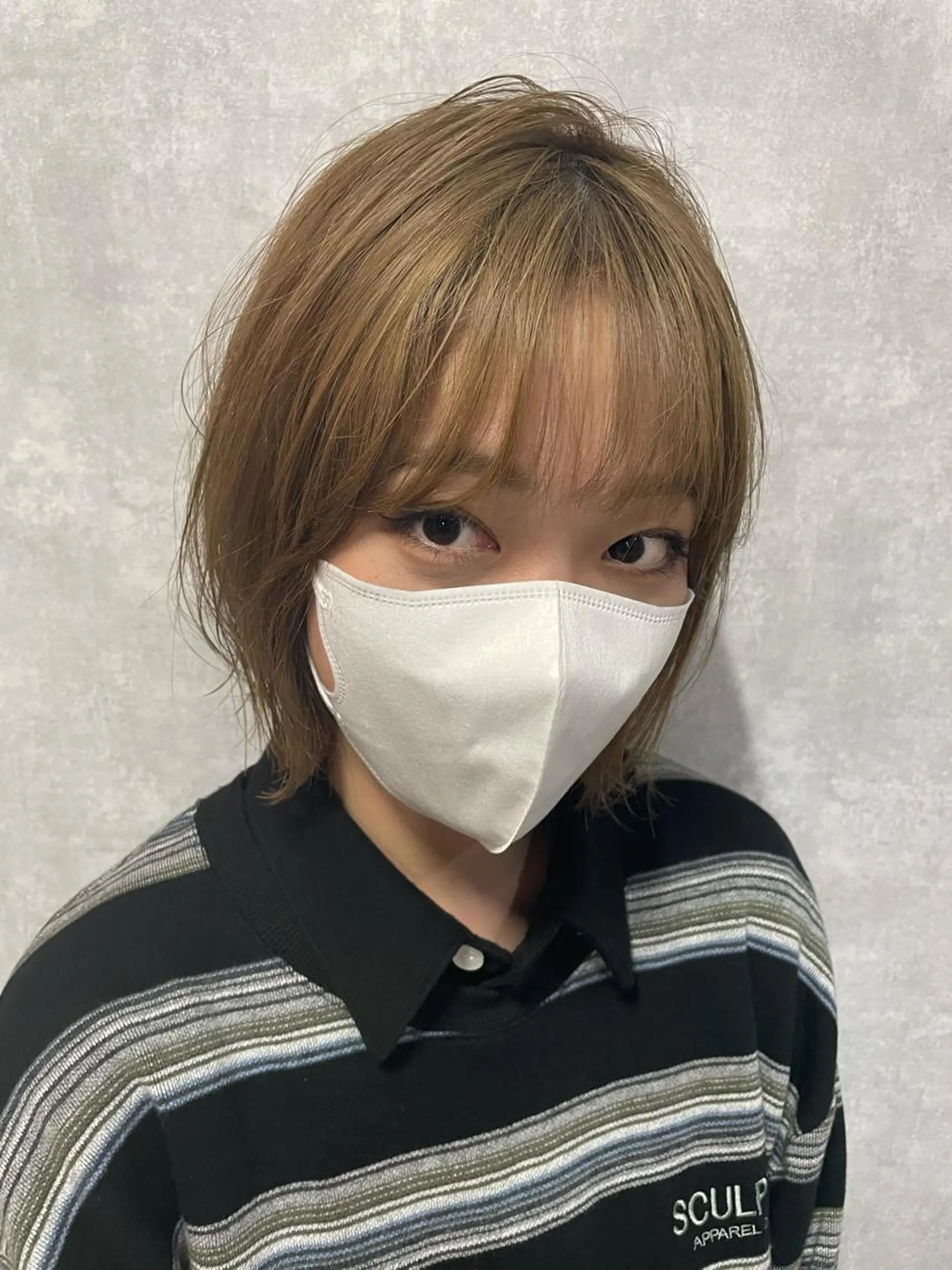 ショート 切りっぱなしボブ ショートボブ ハンサムショート 丸みショート アッシュ カット ヘアカラー トリートメント モテ髪/ボブ/ショー ト/アダチフウトのヘアスタイル