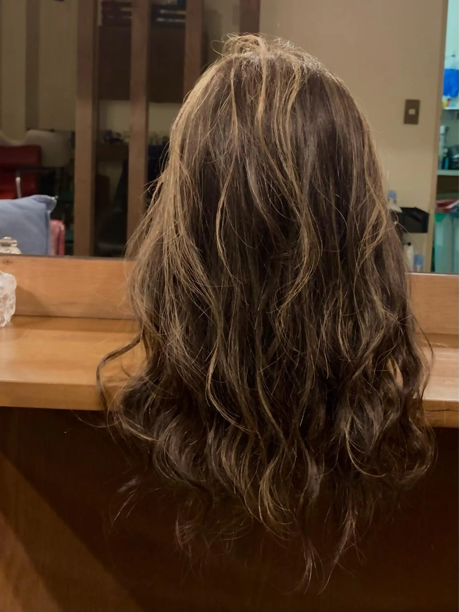 セミロング ハイライト 透明感カラー/ブリー チ無し/瀧田恭平のヘアスタイル