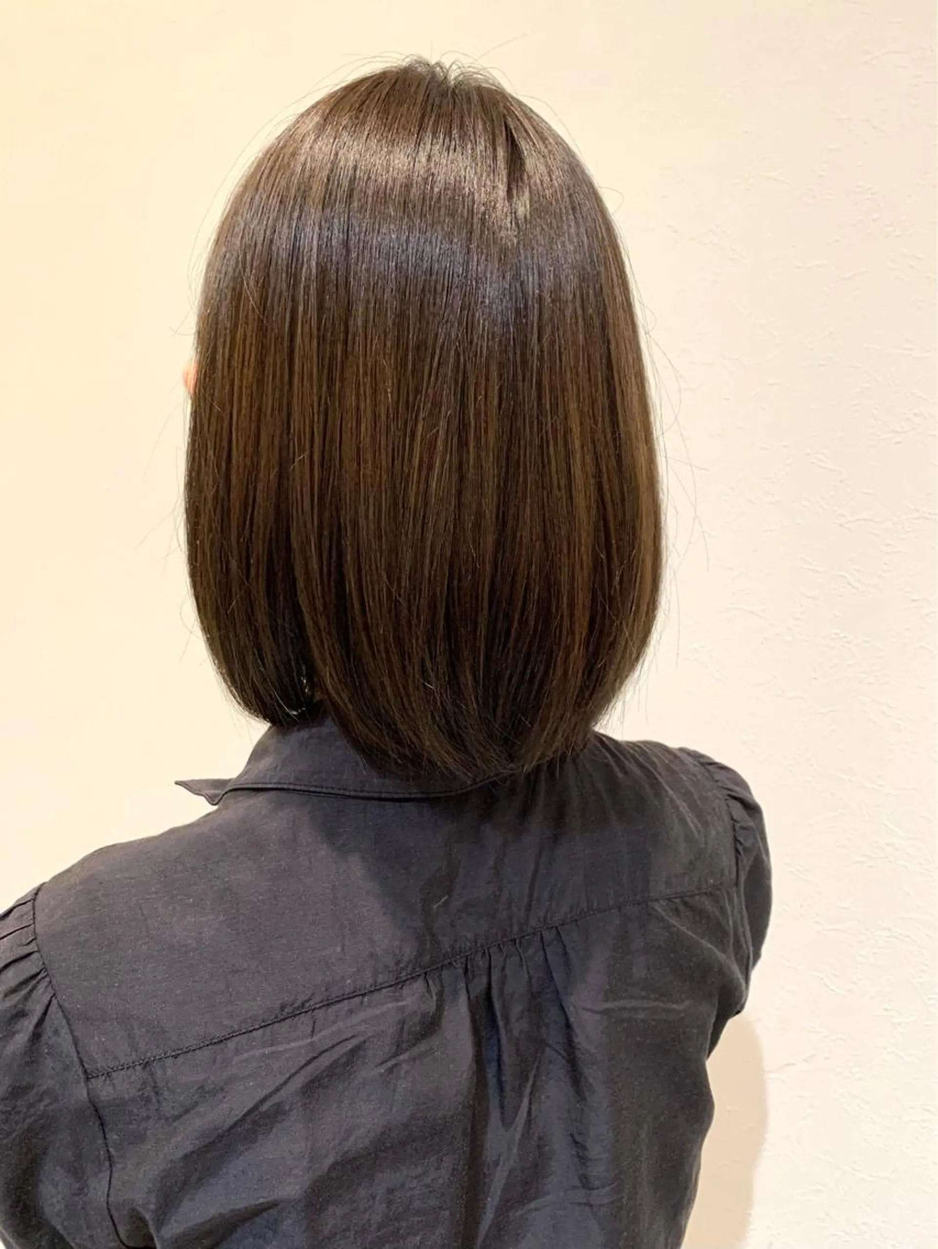 カラー 新谷 玲日のヘアスタイル
