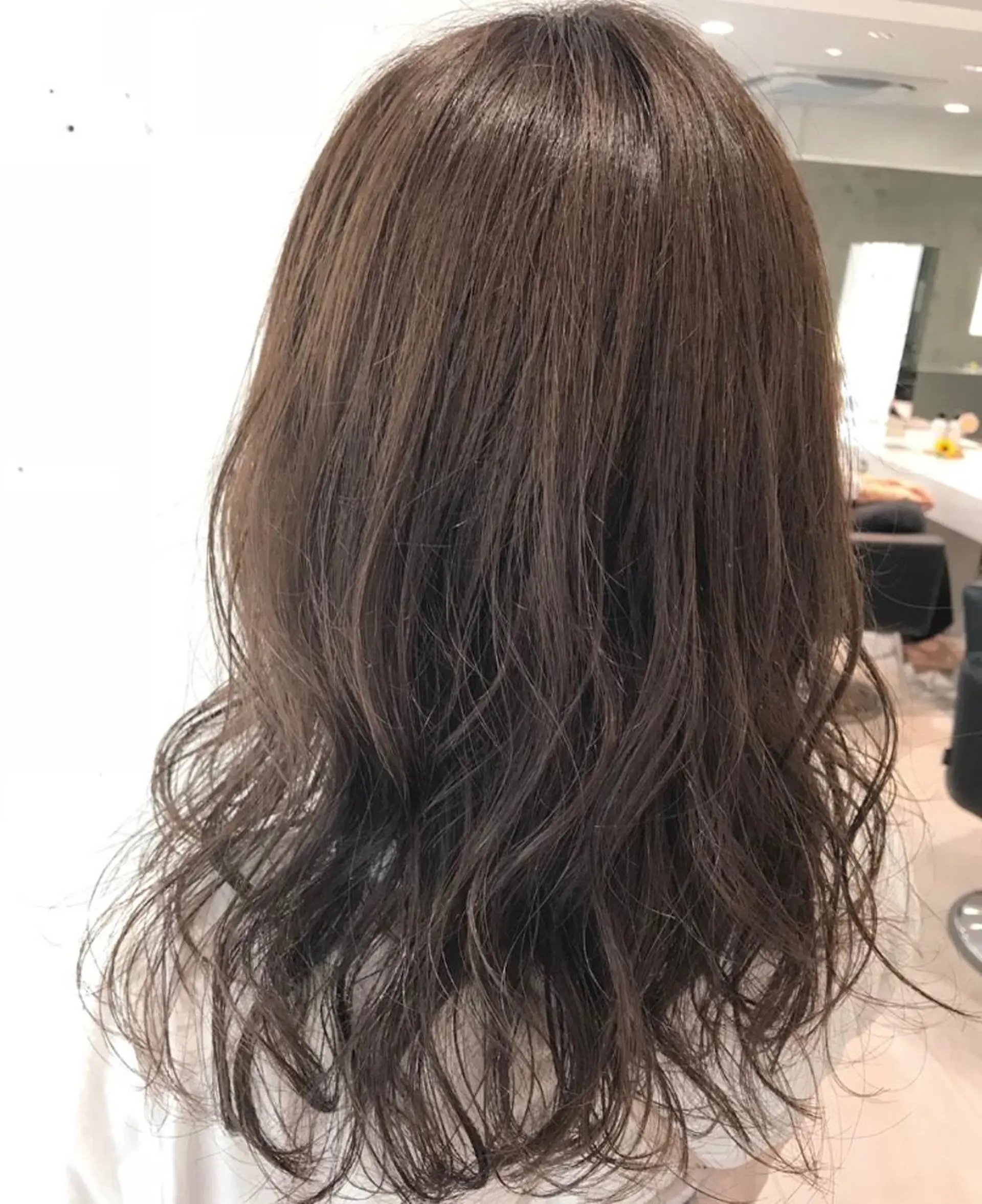 ミディアム カラー 韓国ヘア🇰🇷/ レイヤーカット✂︎のヘアスタイル