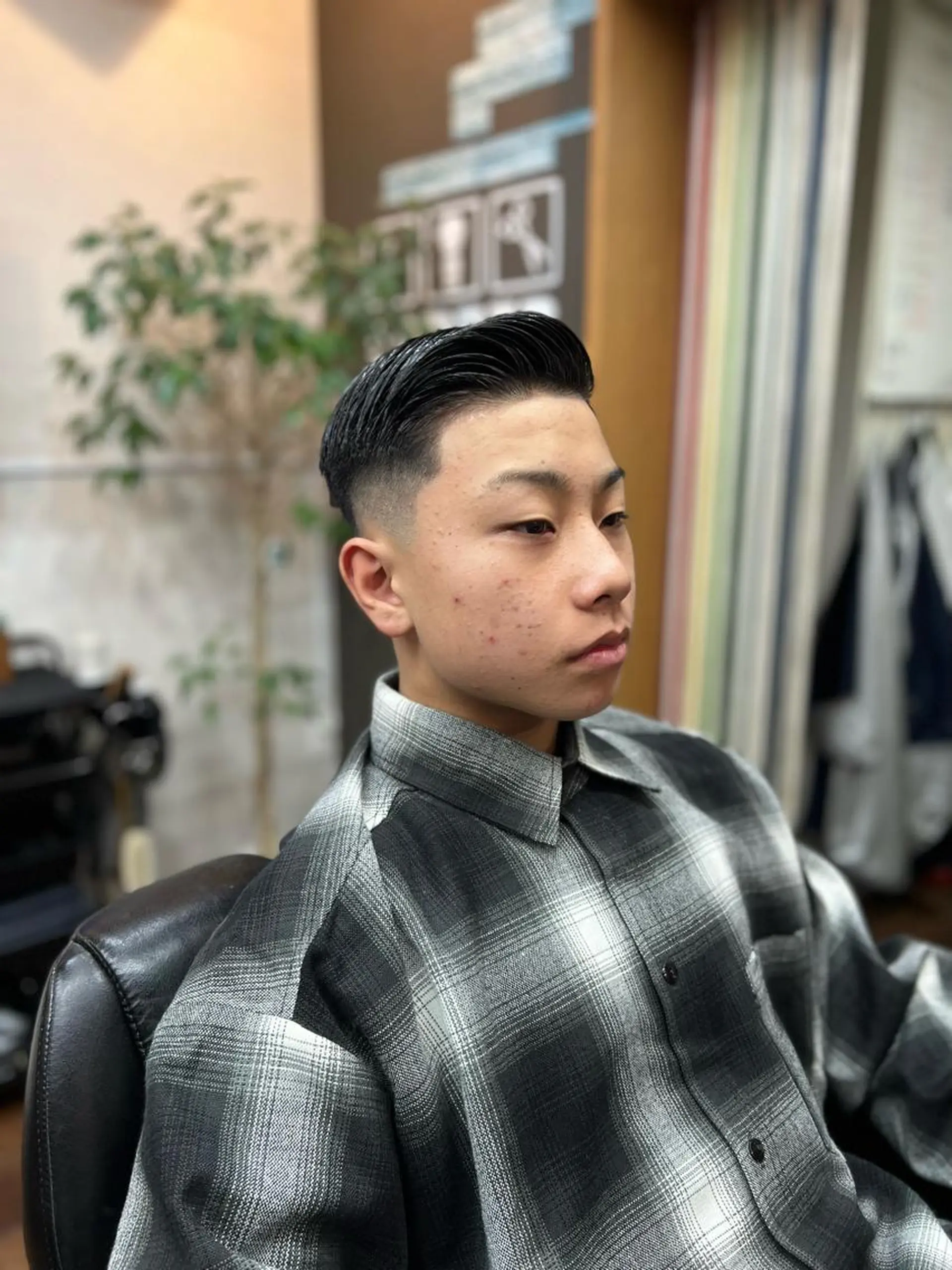 ショート メンズ フェードカット スキンフェード カット メンズカット 川㟢弘貴のヘアスタイル