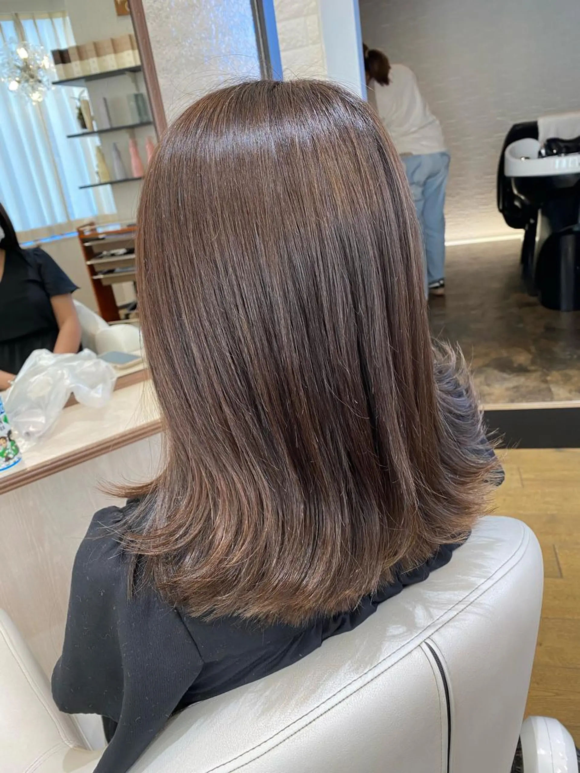 セミロング カラー ヘアカラー トリートメント 艶感🫧透明感カラー YUKARIのヘアスタイル