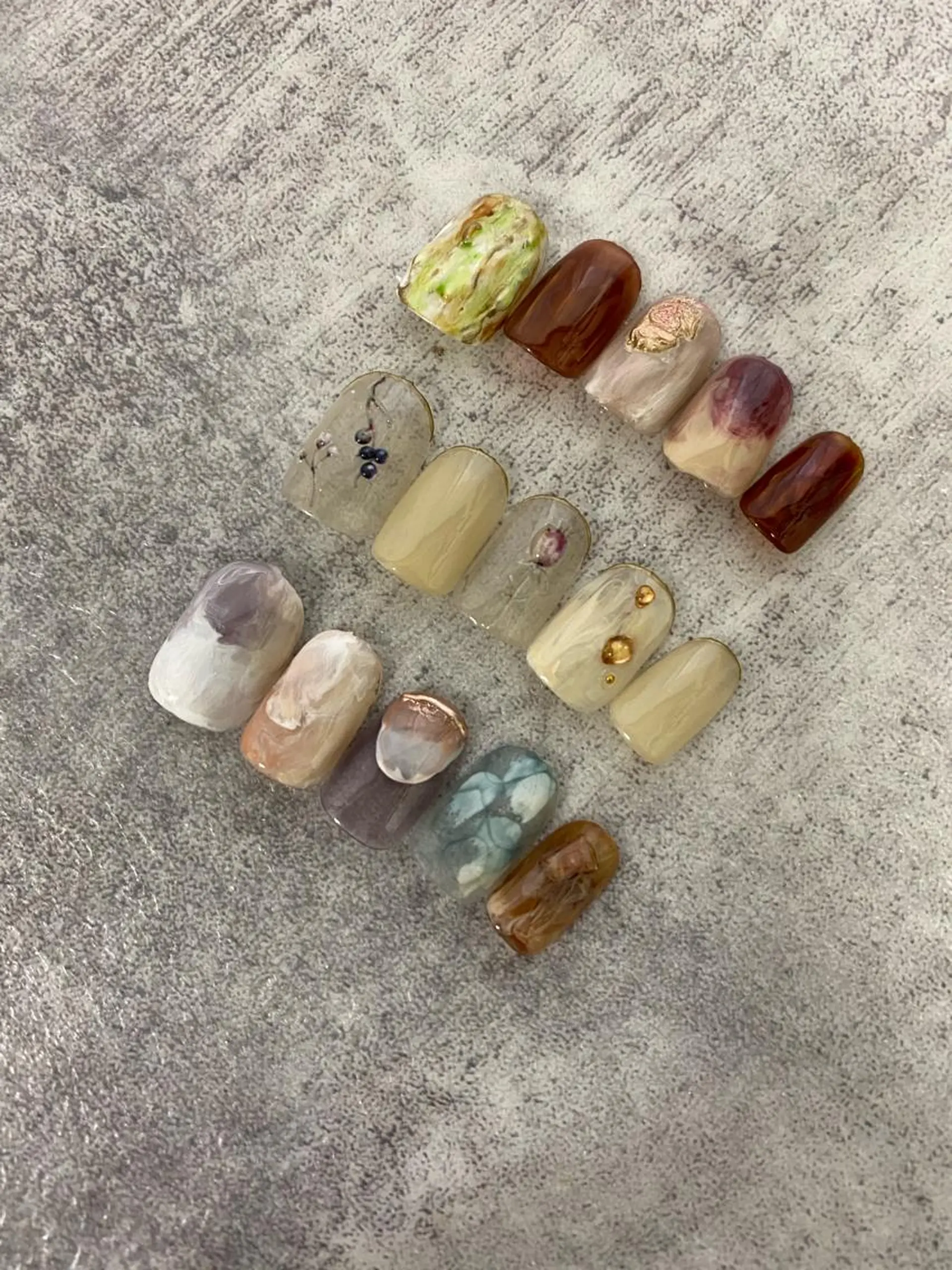 ネイル 【LINON】 airiのネイルデザイン