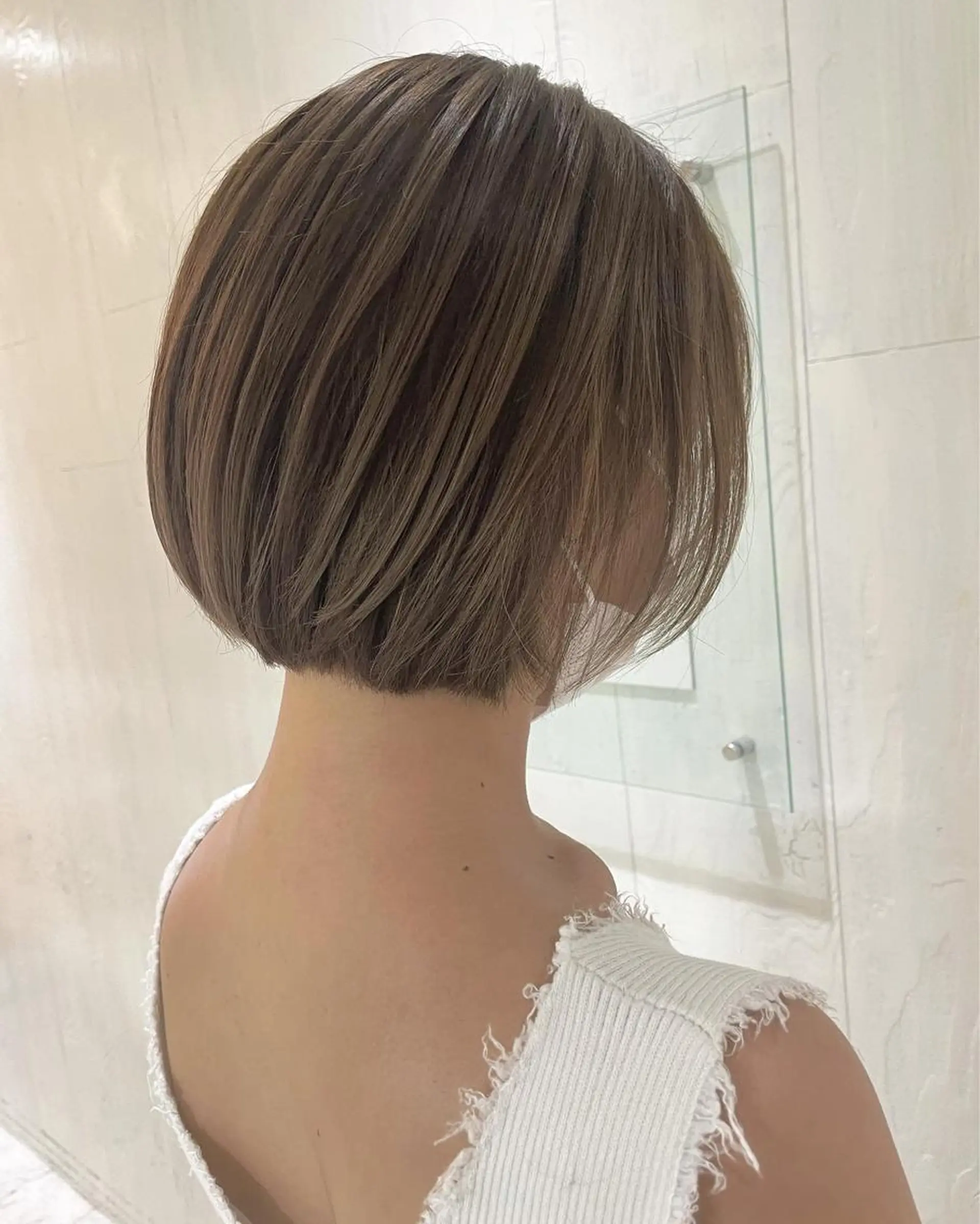 ショート カラー アッシュ ベージュカラー 透明感カラー ボブ 外国人風カラー カット ヘアカラー トリートメント 河合秀明/ショート /ボブ/レイヤーのヘアスタイル