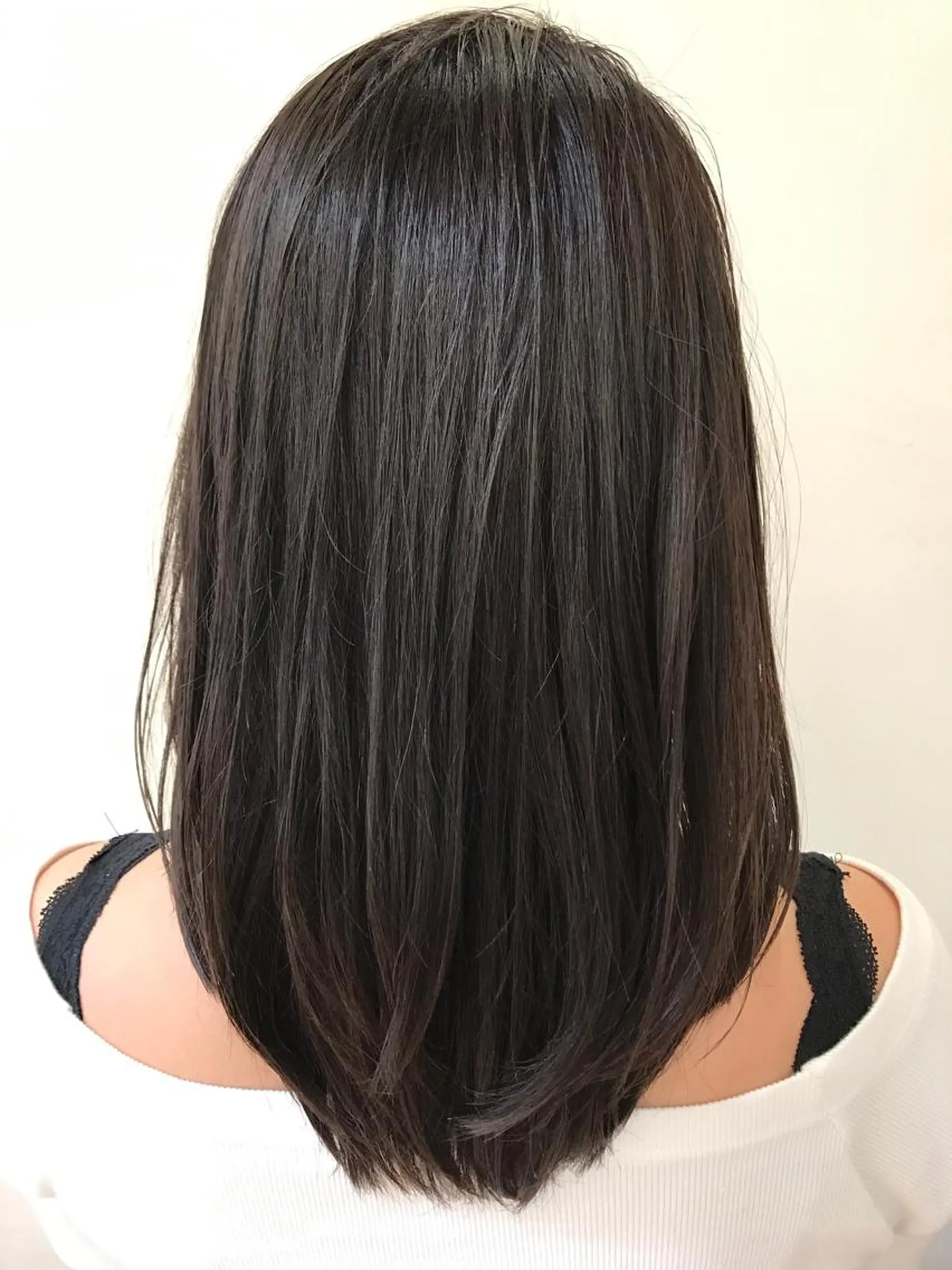 ミディアム カラー アッシュ ブルーカラー ブルーアッシュ タジマ ヤスヒサのヘアスタイル