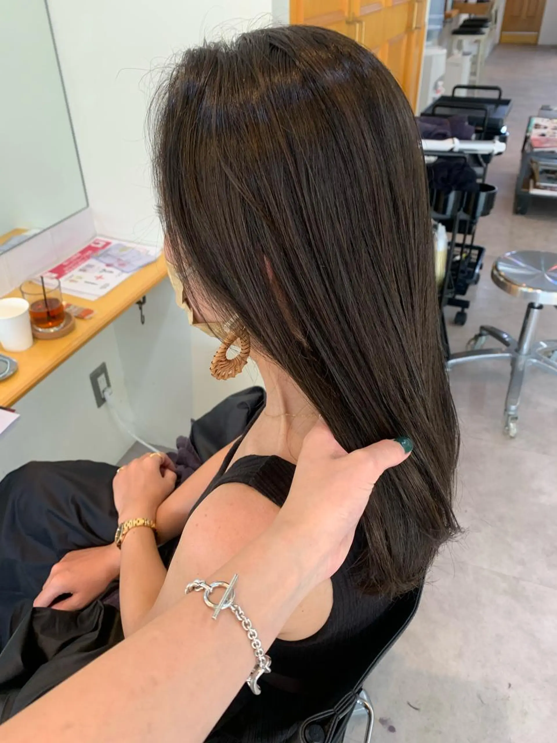 セミロング カラー AR.MARA サトウヒカルのヘアスタイル