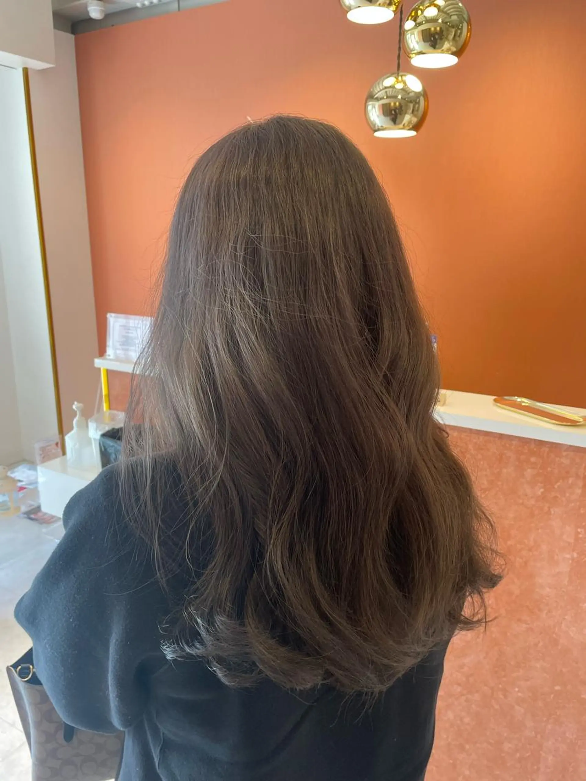 カラー ヘアカラー 和田 真依のヘアスタイル