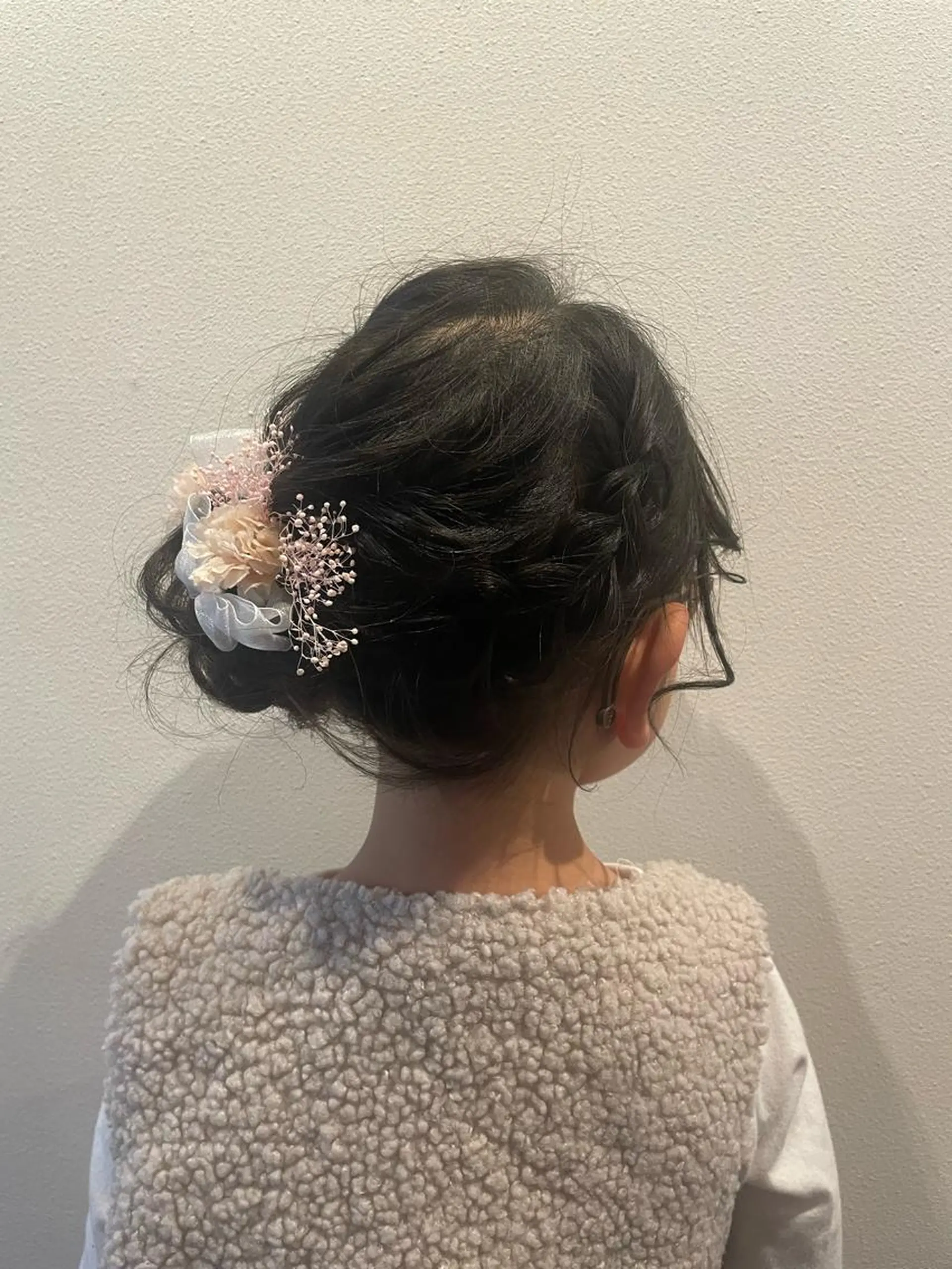 ヘアアレンジ キッズ お団子ヘア ヘアセット 中山 郁恵のヘアスタイル