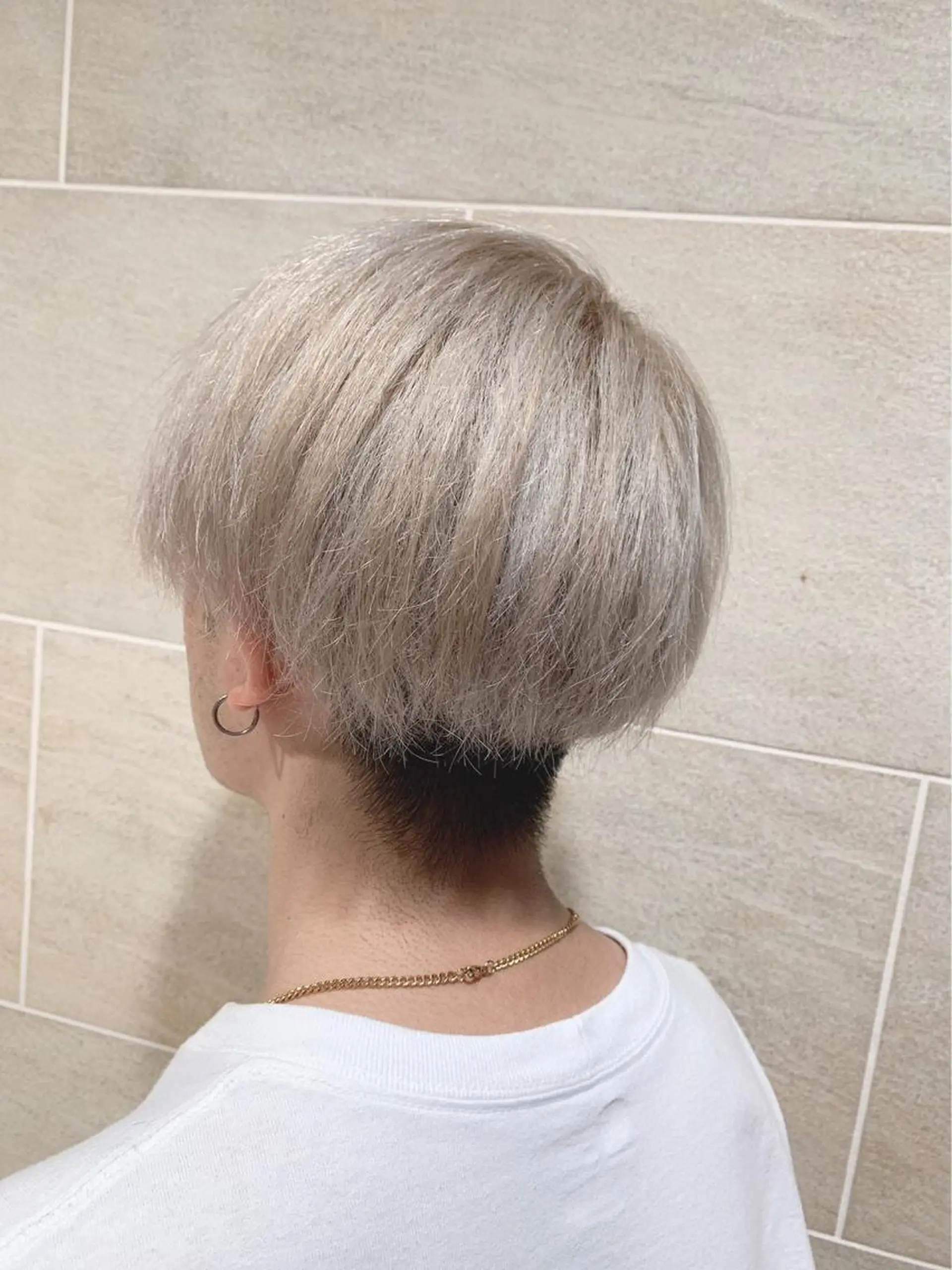 カラー メンズ 長谷川 華奈子のヘアスタイル