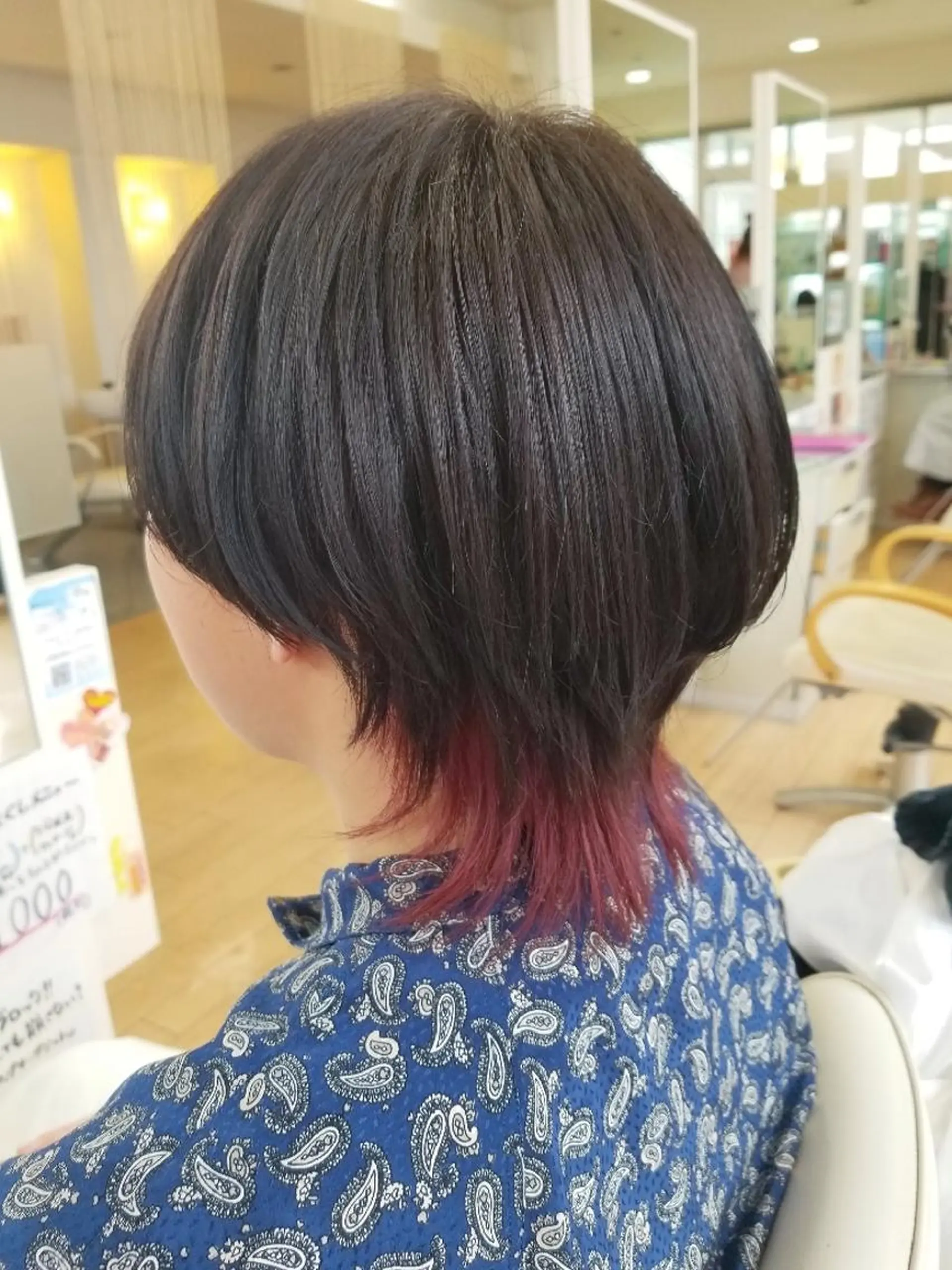 ショート カラー デザインカラー ウルフカット 関口 友菜のヘアスタイル