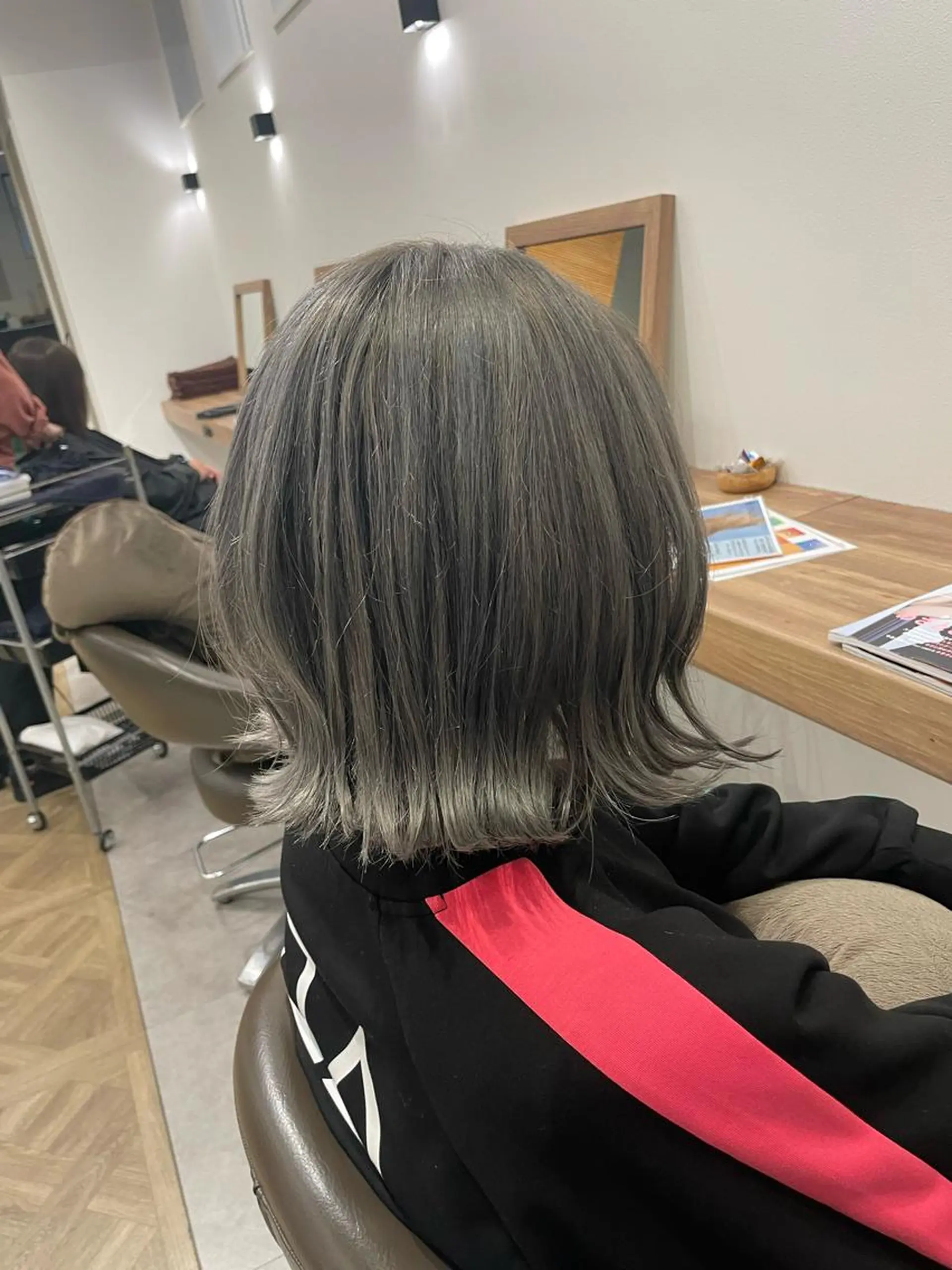 ミディアム 山越 美裕樹のヘアスタイル