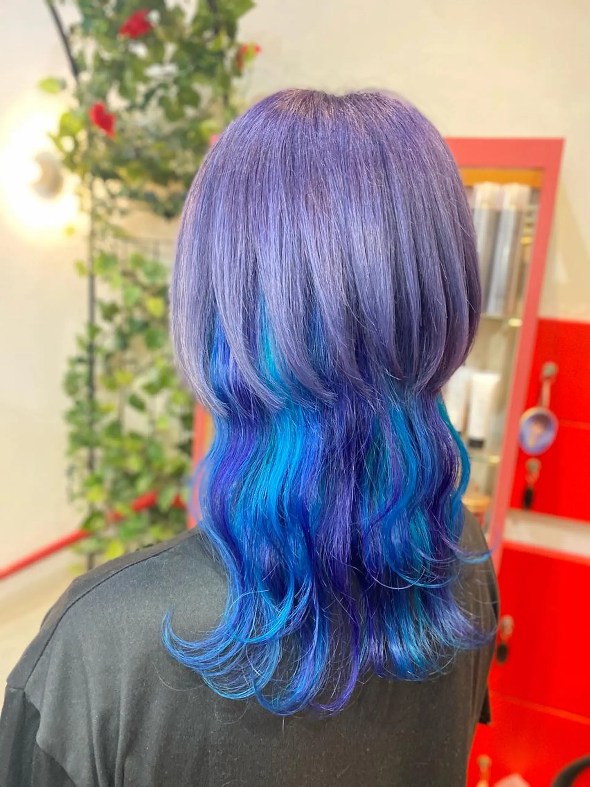 セミロング ゆぴ☾‪/推しカラー /ハイトーンのヘアスタイル