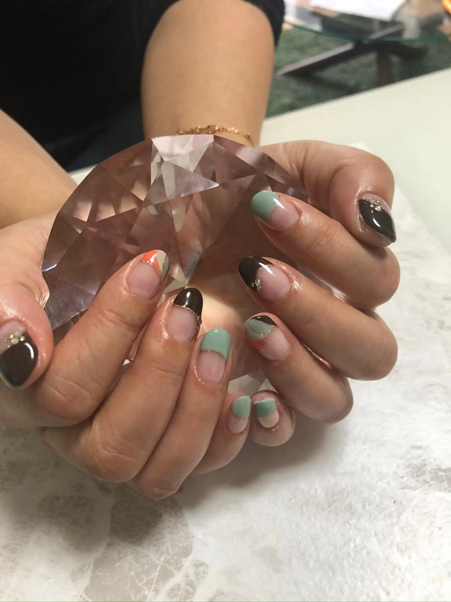 ネイル フレンチネイル ハンドネイル YOUTH natsumiのネイルデザイン