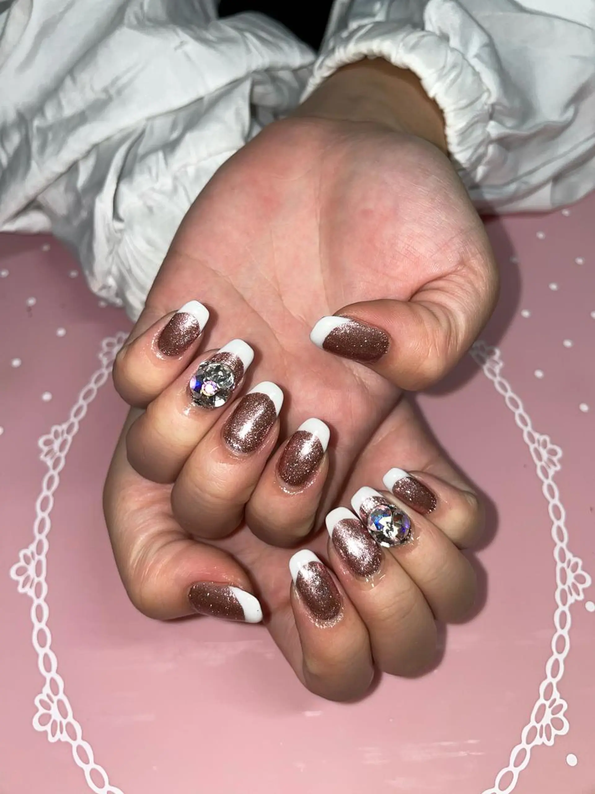 ショート ネイル フレンチネイル ストーンネイル ハンドネイル 《LB》ラブリエ Nail&eyeのマツエク・マツパデザイン