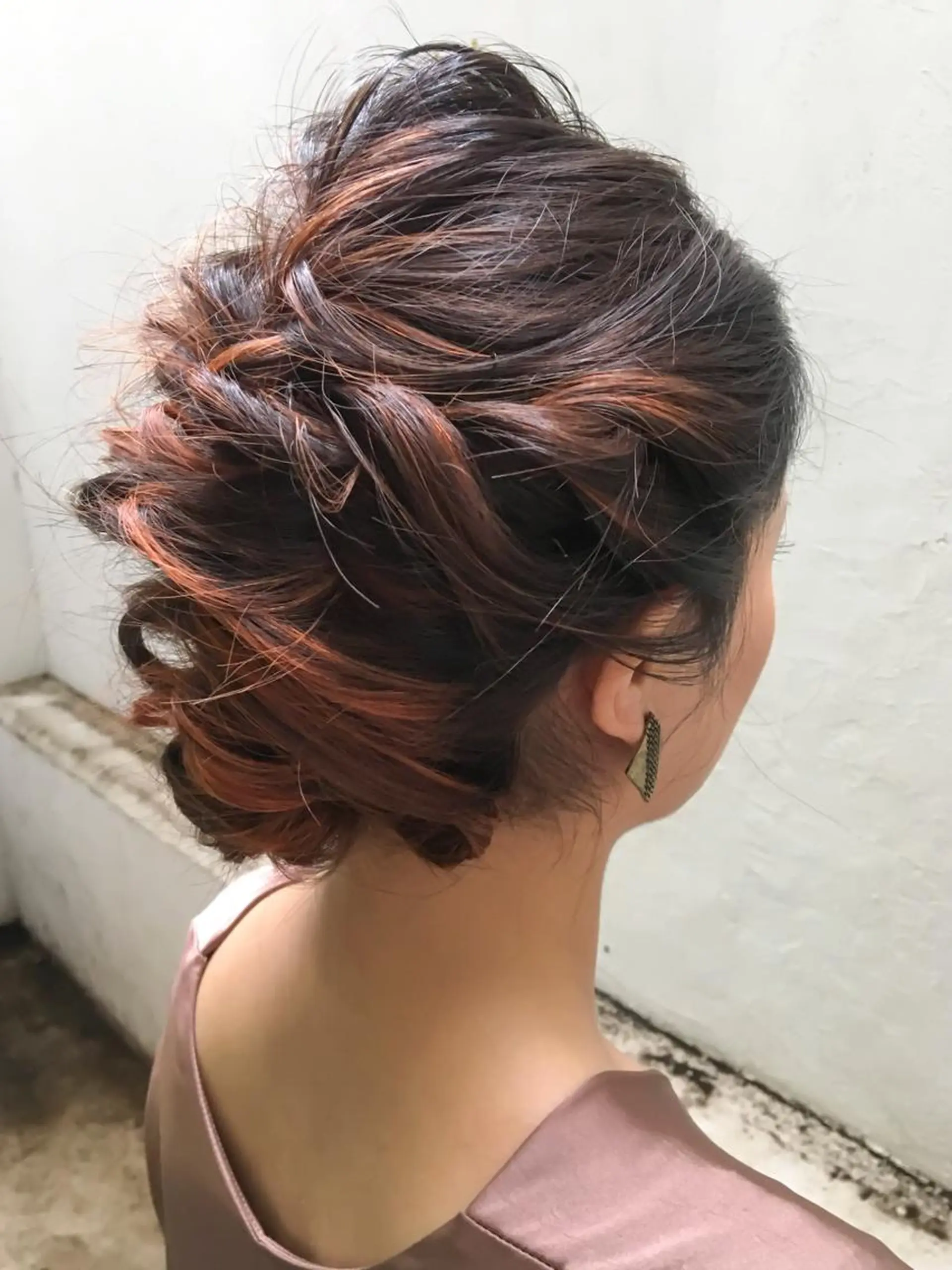 ヘアアレンジ 💜ショート💜 ウルフ、ボブ二色亜美のヘアスタイル