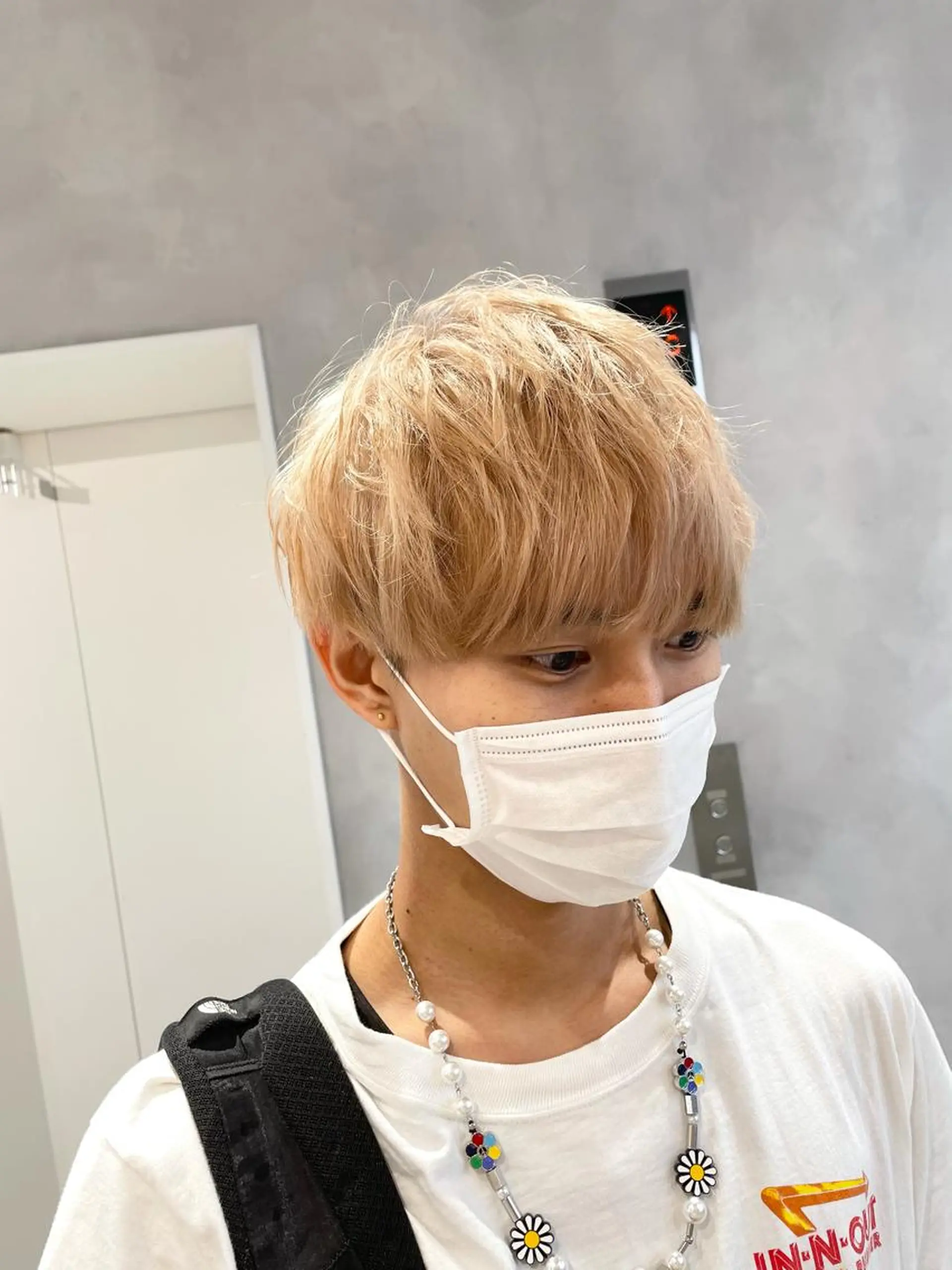 ショート カラー メンズ ハイトーン×レイヤー ／遠藤将太のヘアスタイル