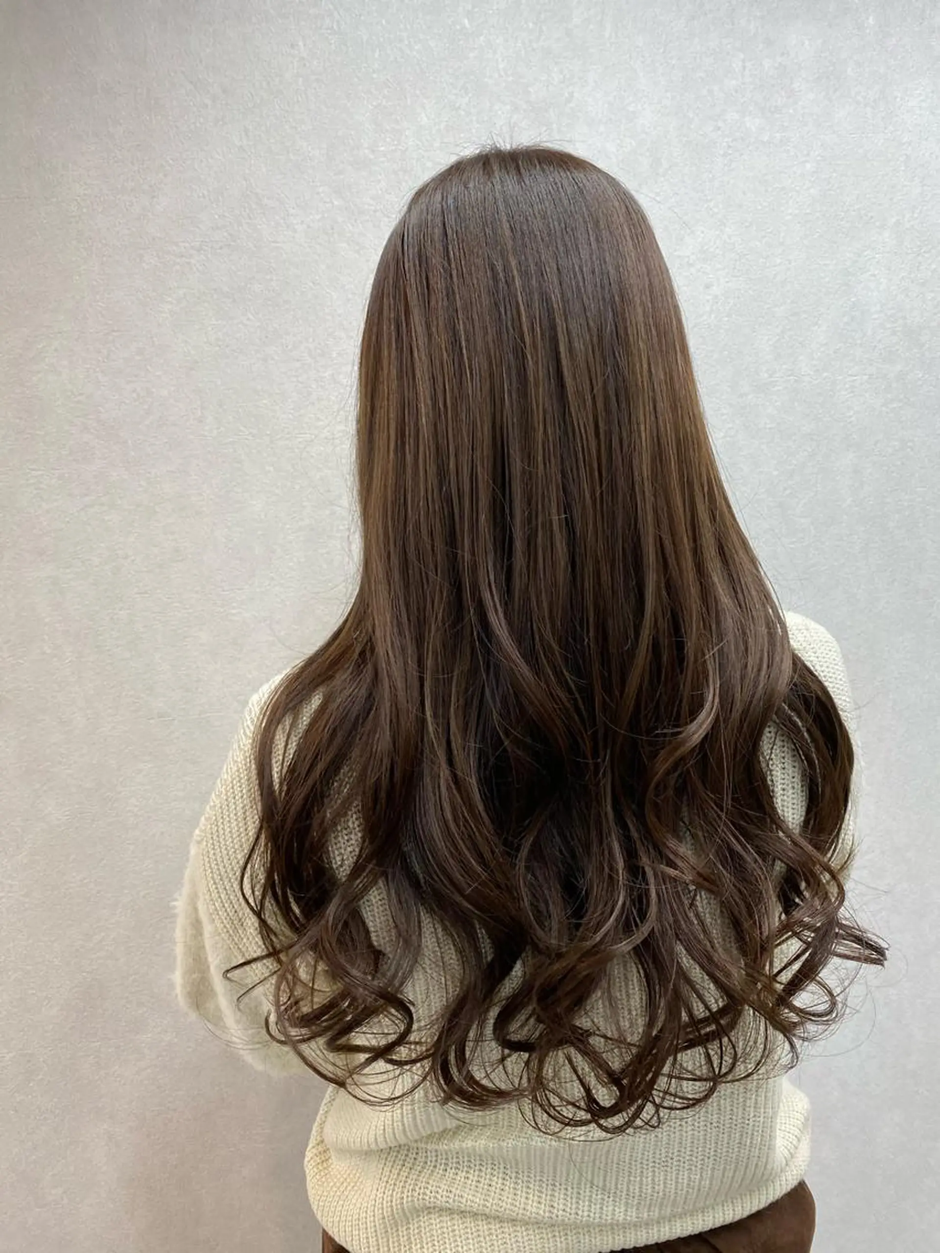 ロング カラー グレージュ オリーブグレージュ オリーブグレー tocca 💜石田愛結💜のヘアスタイル