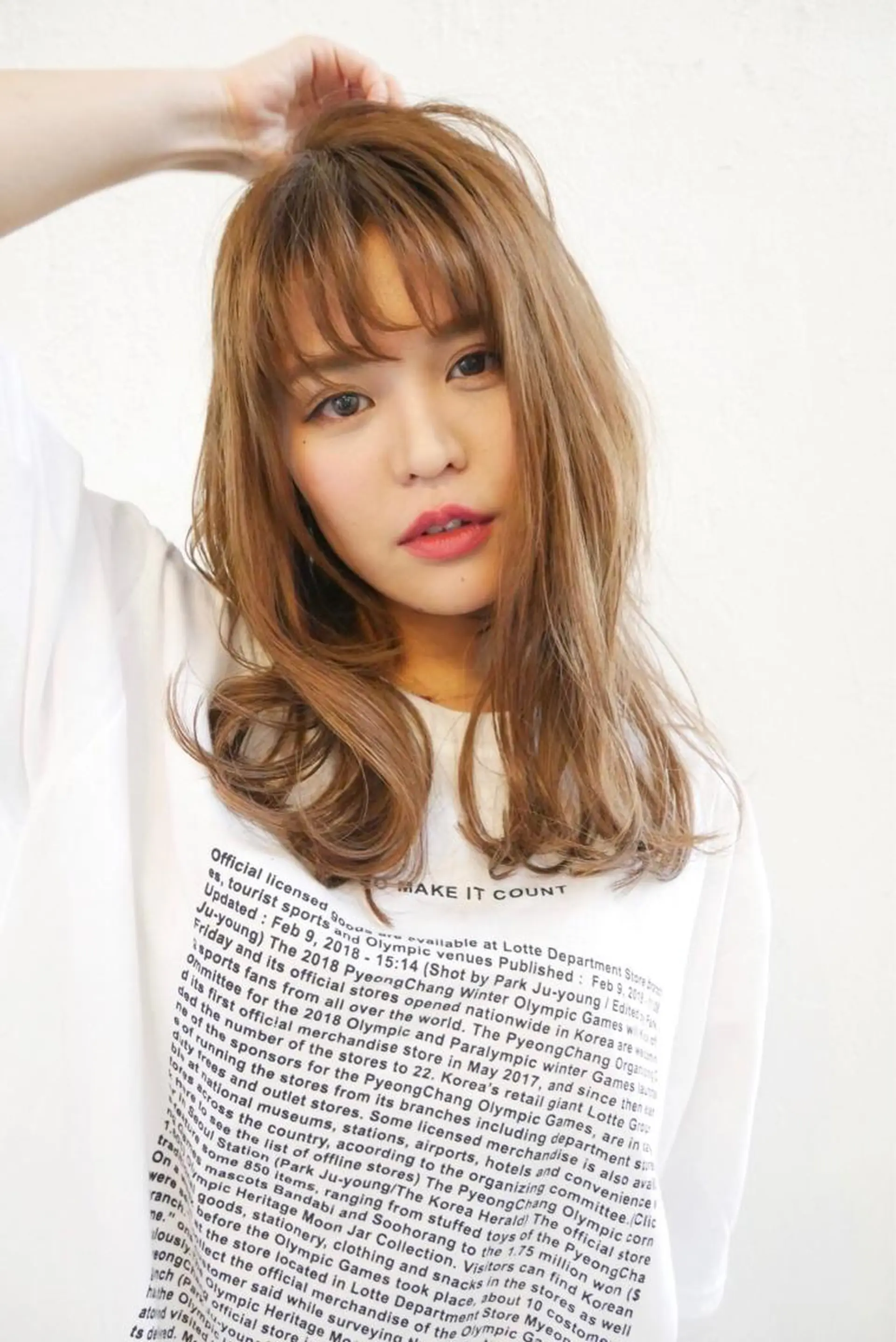 セミロング カラー 縮毛矯正 髪質改善美容師 中村　一のヘアスタイル