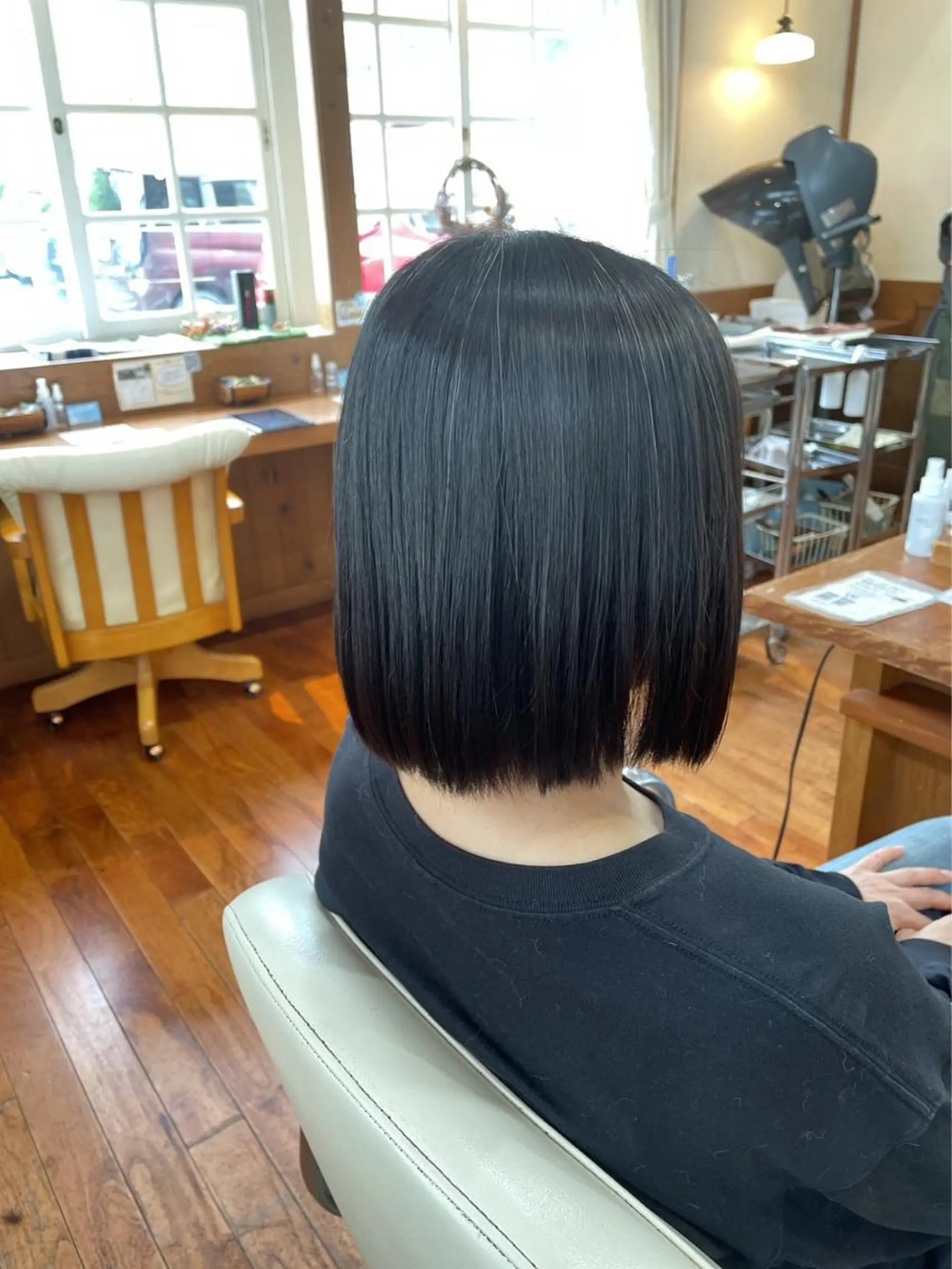 ミディアム パーマ カット 縮毛矯正 トリートメント 川田 理紗子のヘアスタイル