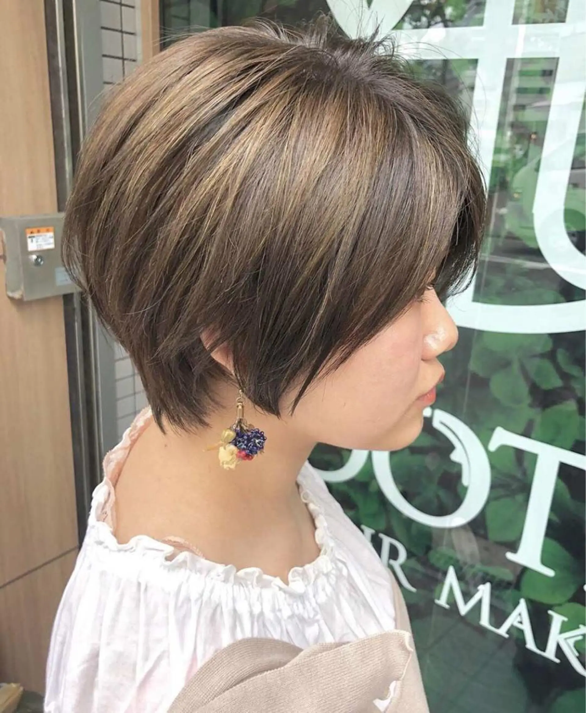 ショート カラー カット ヘアカラー 薬師寺 優のヘアスタイル