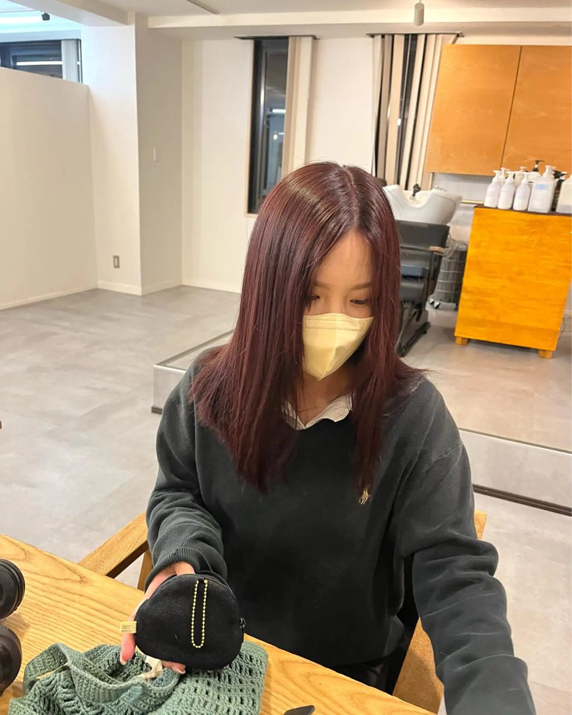 セミロング カット ヘアカラー 南堀江レイヤーカット MIKU🍒のヘアスタイル
