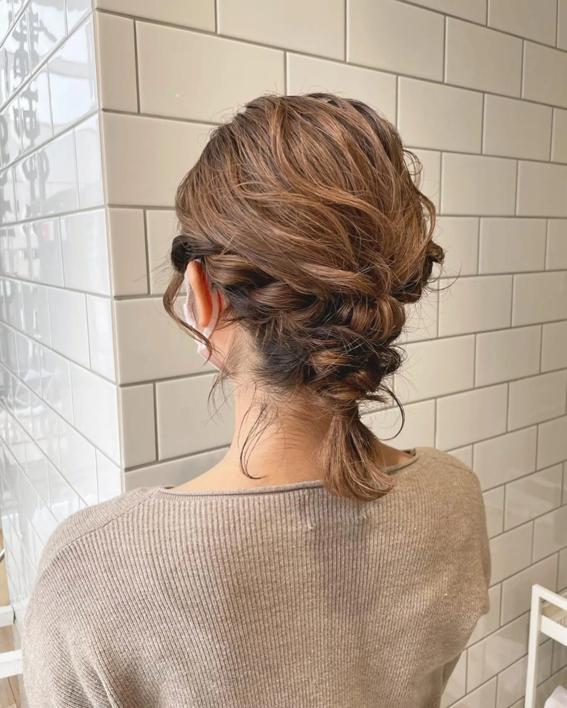 ミディアム カラー パーマ ヘアアレンジ メンズ キッズ ネイル マツエク・マツパ 子どものヘアアレンジ 簡単アレンジ 🫧垢抜けヘア🫧 SHIORIのヘアスタイル