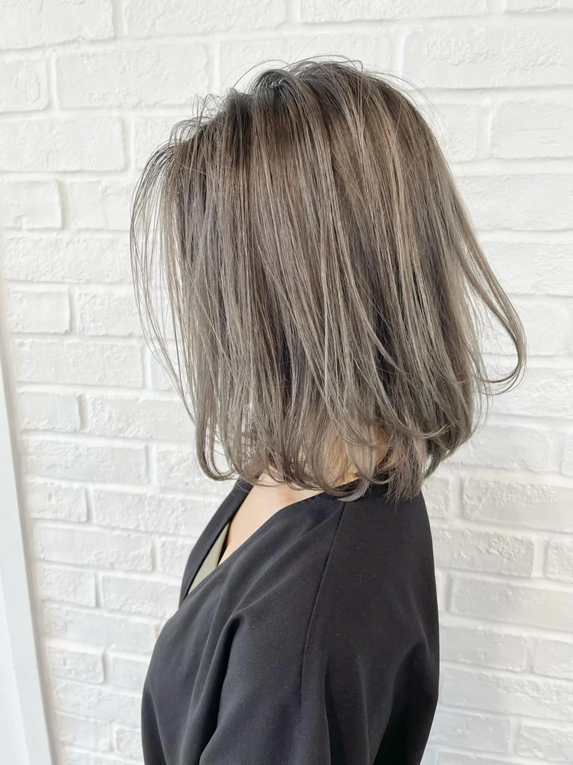 ミディアム 垢抜け案内人 鈴木聖矢✂️のヘアスタイル