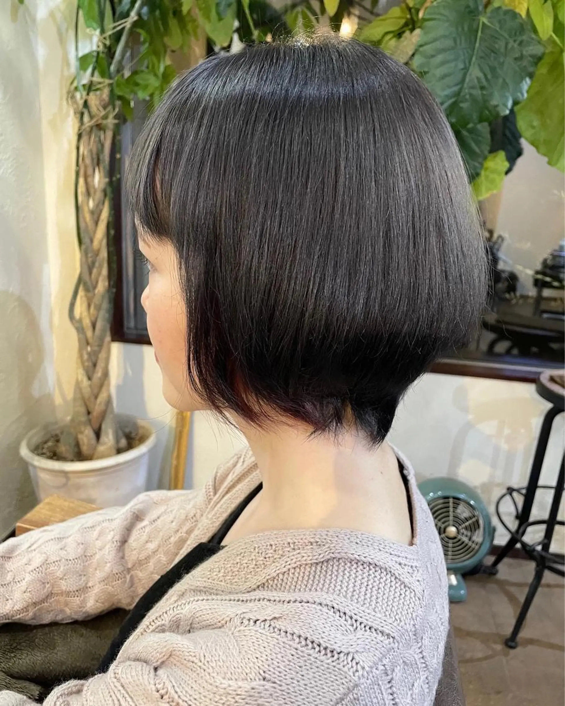 ショート カラー グレージュ 箱守 さやかのヘアスタイル