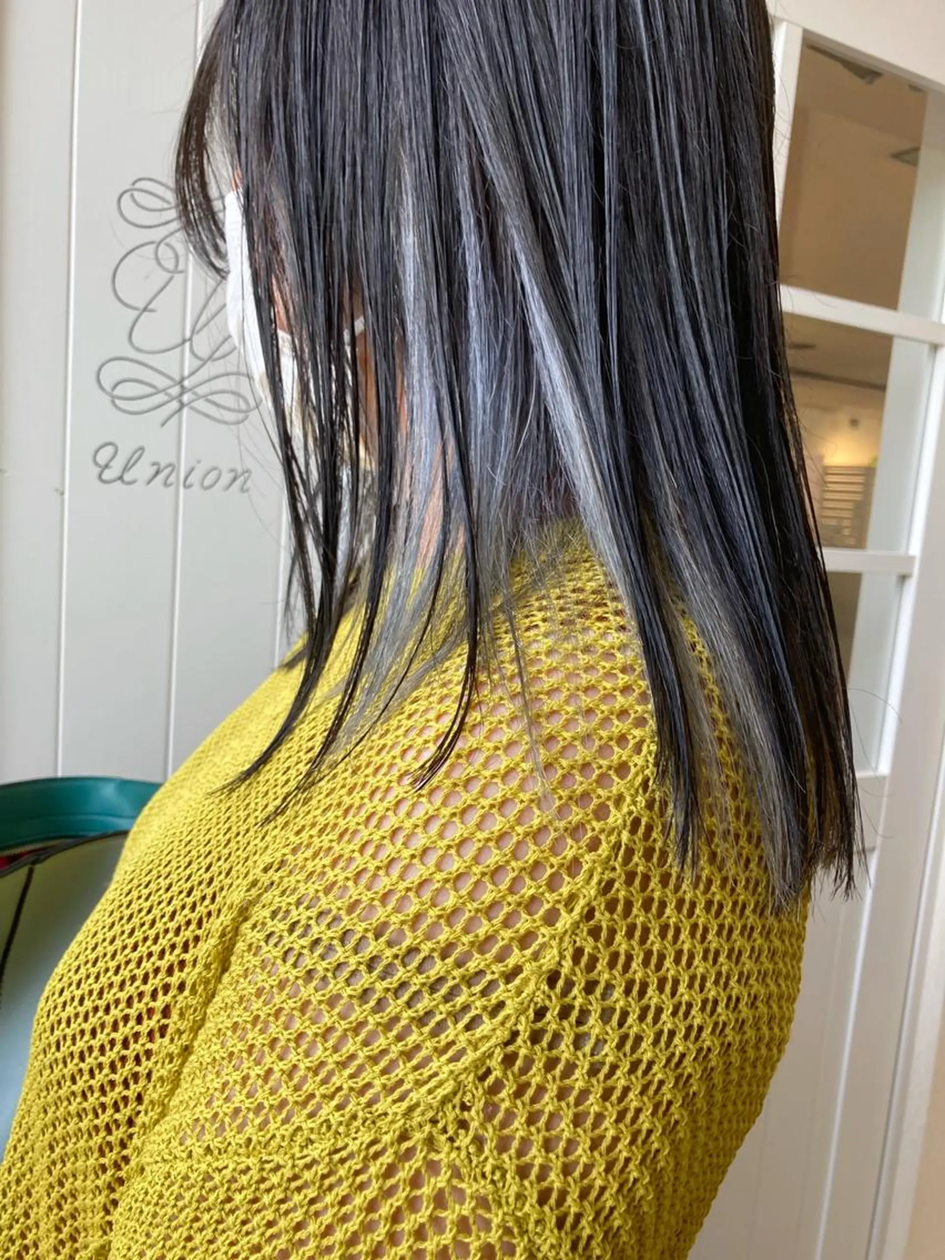 セミロング カラー ブリーチ シルバー カット ヘアカラー 小木曽智美 /ボブ/ショートのヘアスタイル