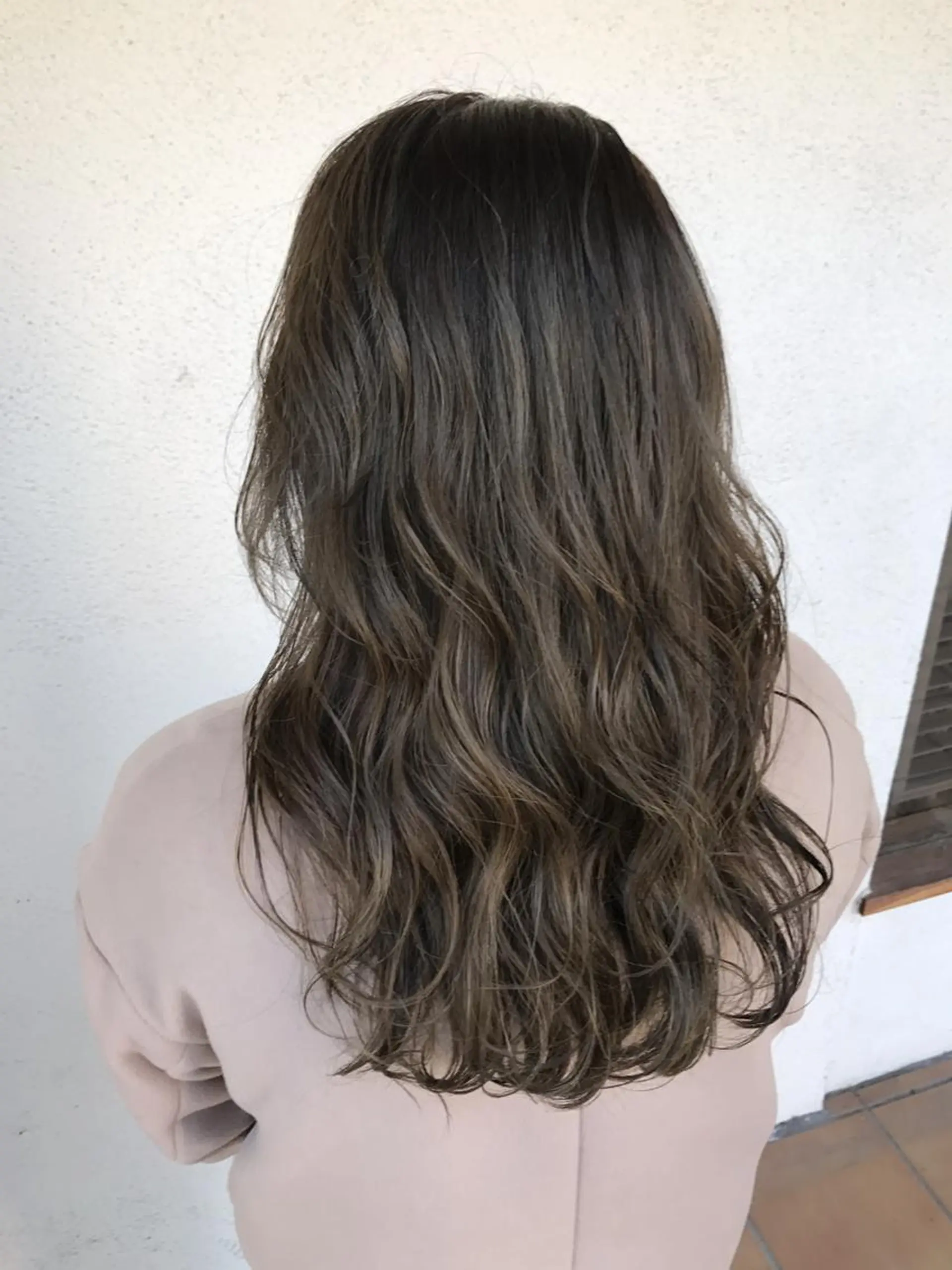 ミディアム 🌷L'oeuf 【ﾙﾌ】ホシカワ🌷のヘアスタイル