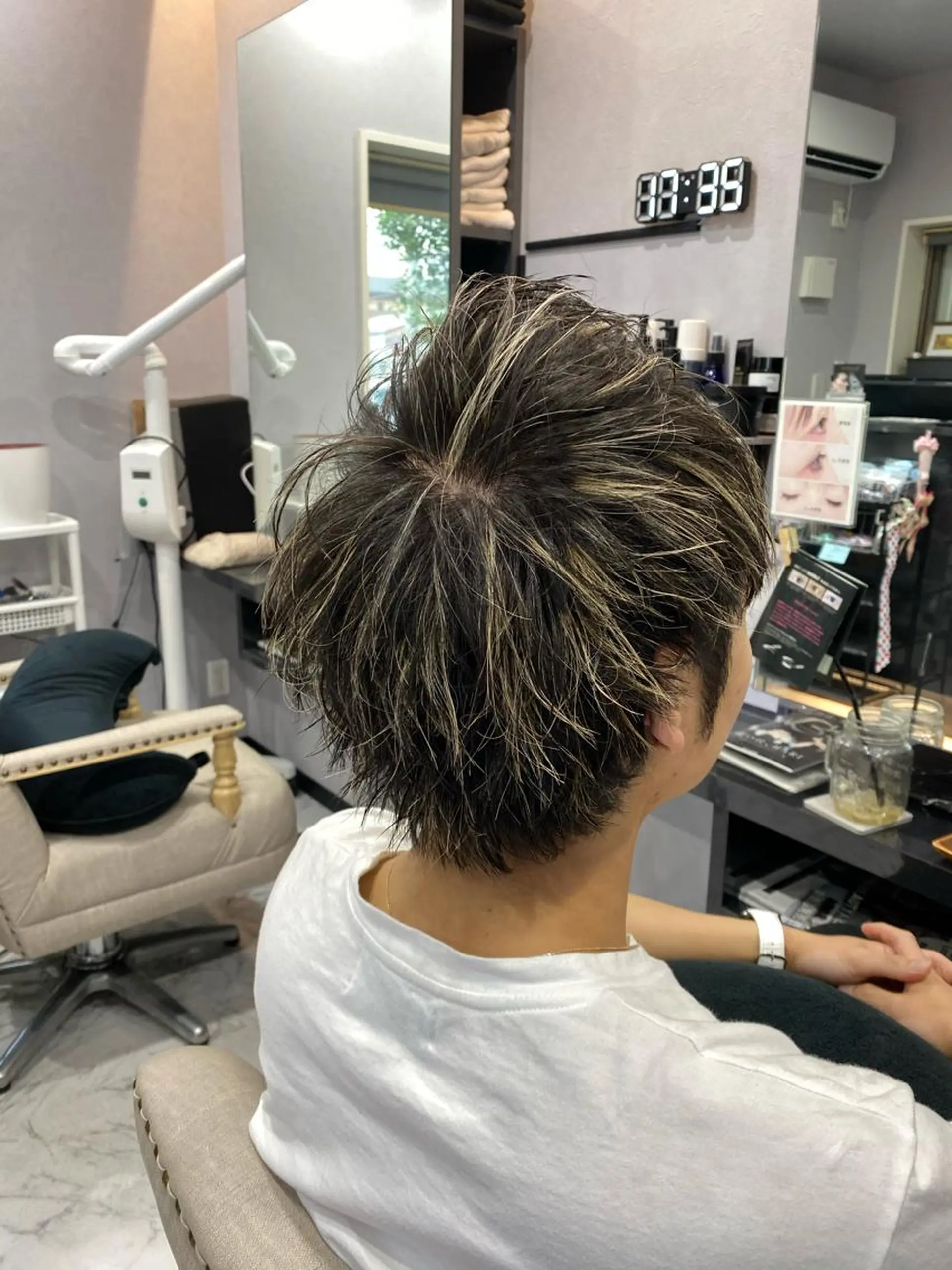 ショート ヘアカラー FAVORE 【ファヴォーレ】のヘアスタイル