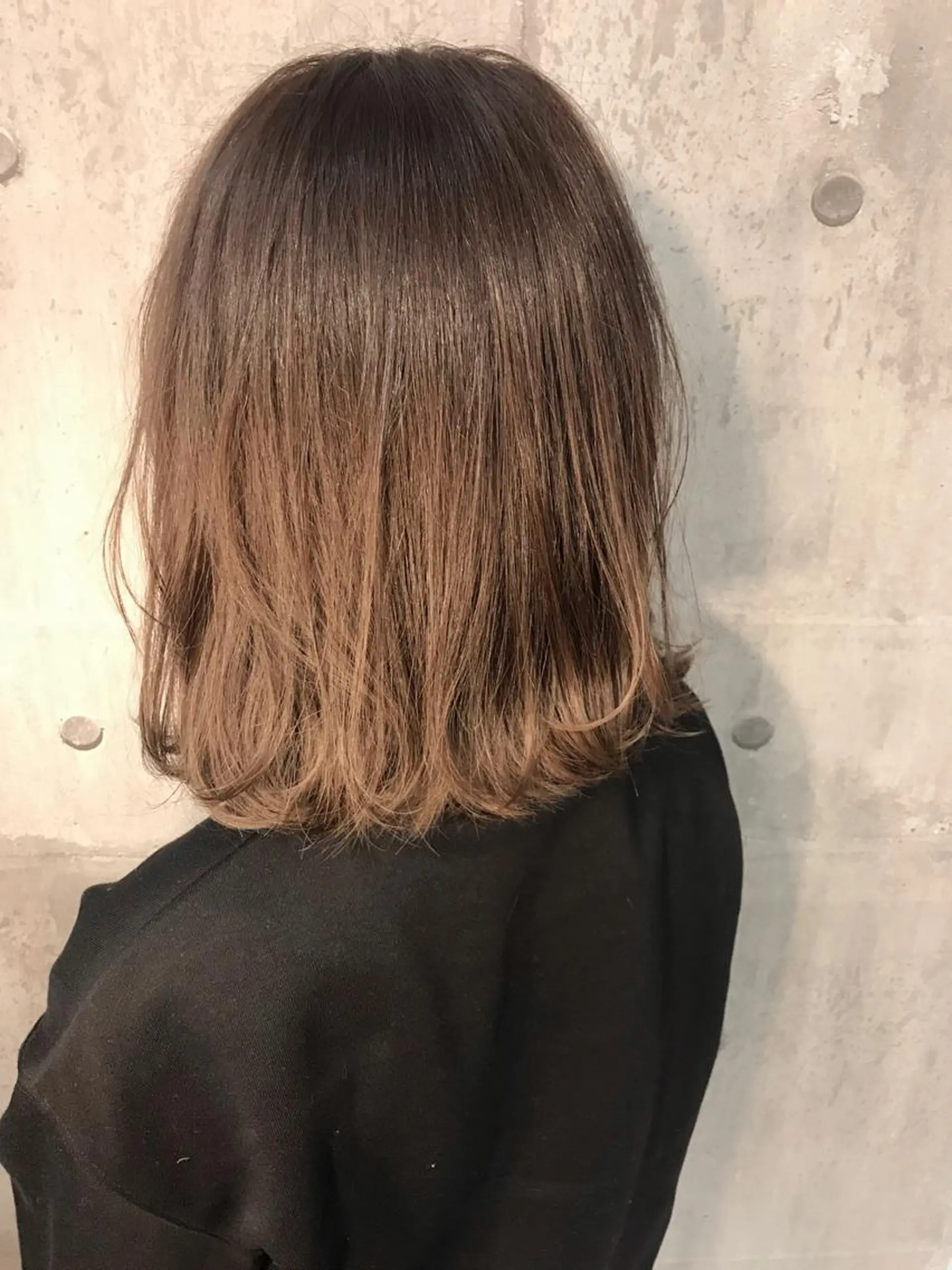 ショート カラー 切りっぱなしボブ グレージュ ボブ カット ヘアカラー トリートメント 田室 和幸のヘアスタイル