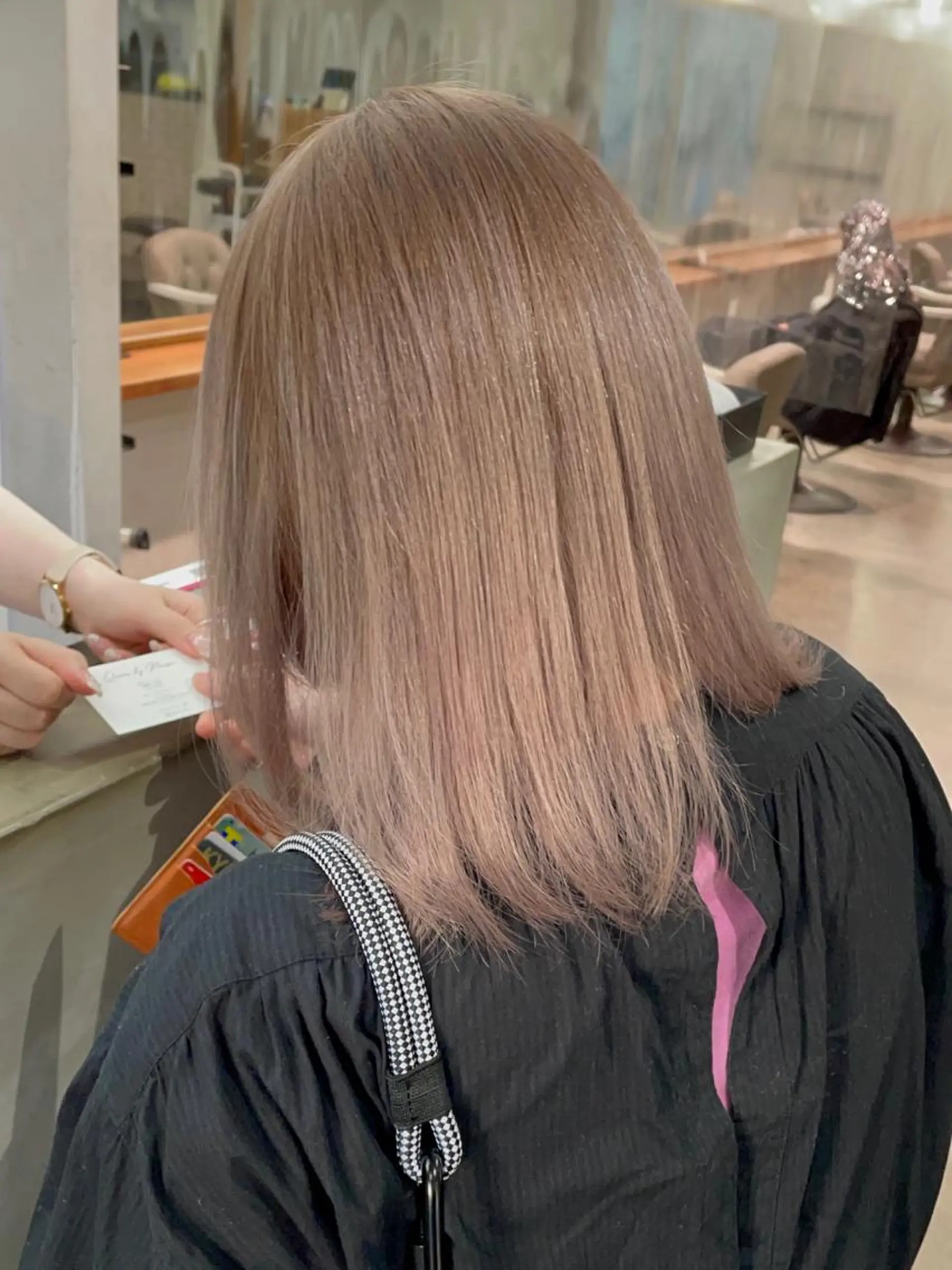 ミディアム カラー ヘアアレンジ ベージュカラー ブロンド ブロンドベージュ 透明感カラー グレージュ 髪質改善/美髪ケア ✨岡野右京のヘアスタイル