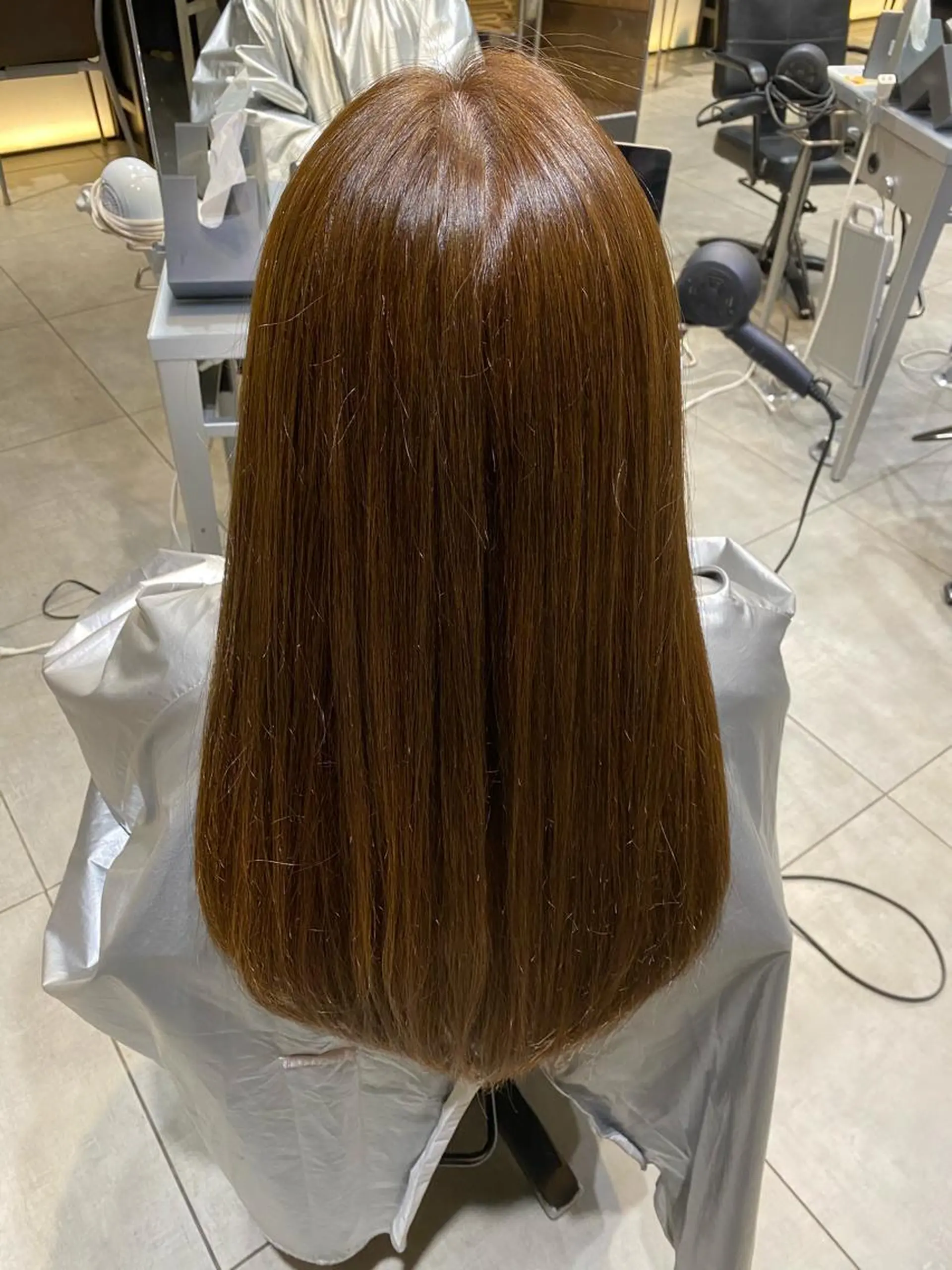 ロング カラー ベージュカラー ブリーチ ブリーチなしカラー オタクギャル美容師 💫三小田 千容のヘアスタイル