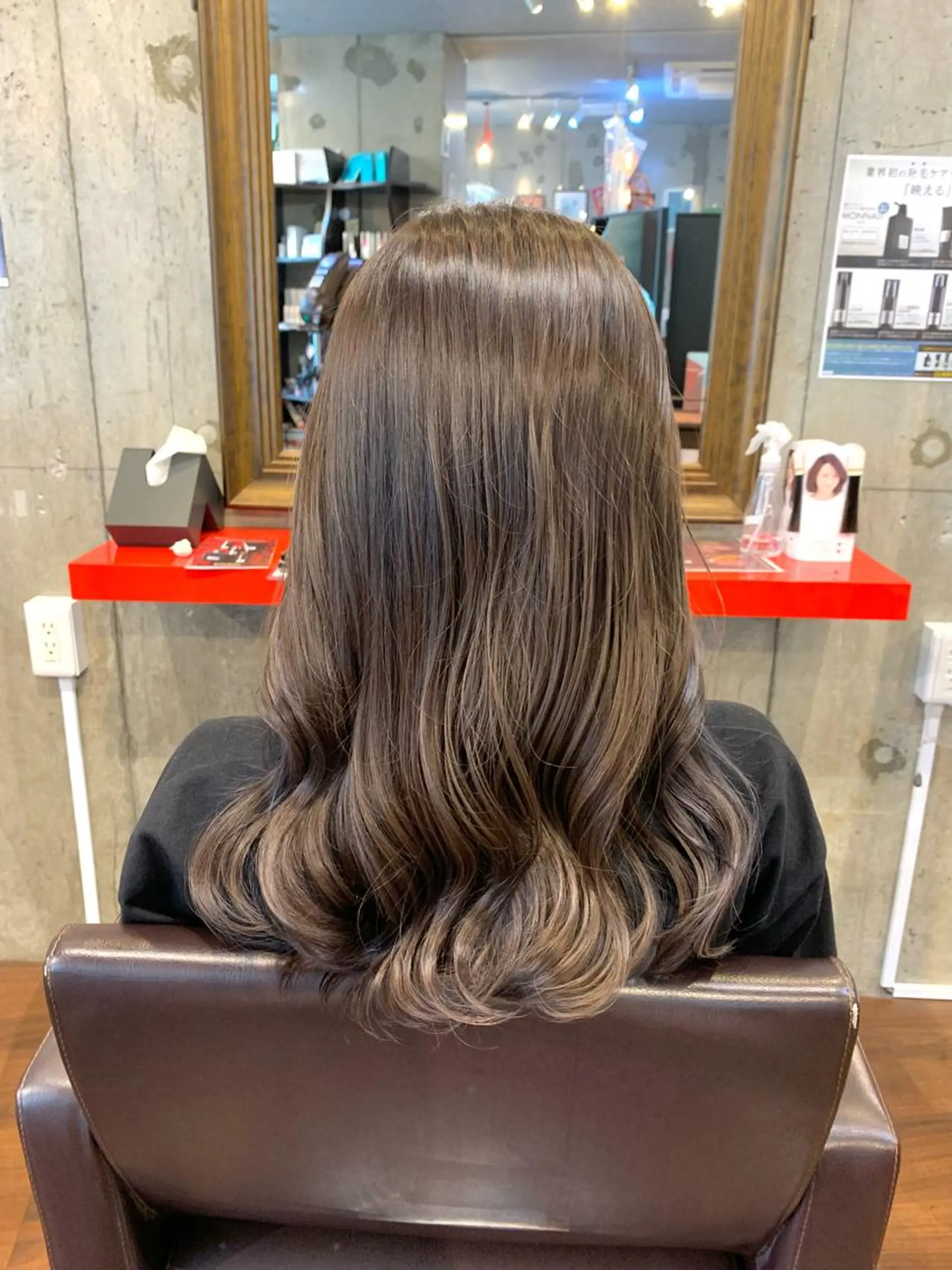 セミロング カラー ブリーチ グレージュ ブリーチなしカラー カット ヘアカラー ナカジマ ハルカのヘアスタイル